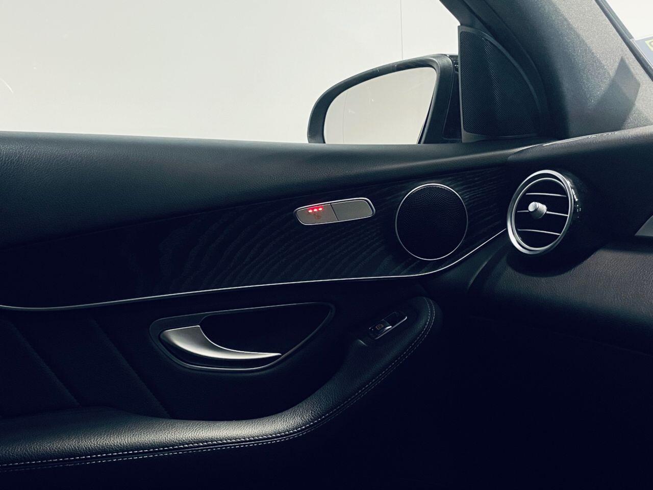 Mercedes-Benz GLC view 20