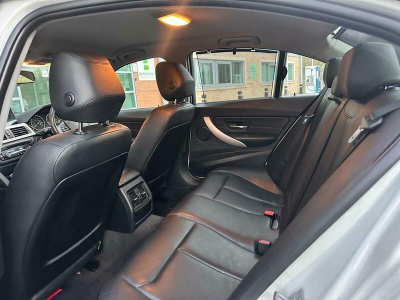 2014 BMW 3 Series 2.0 320d ED EfficientDynamics Business Auto Euro 5 (s/s) 4dr • 90,200 miles image 27