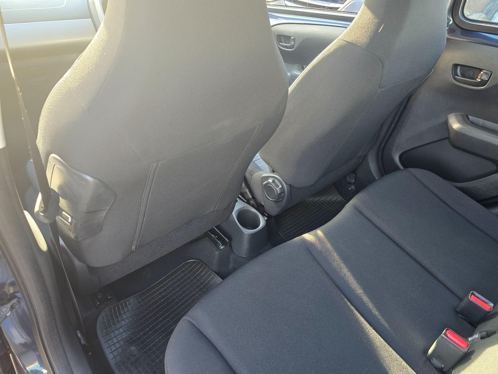 Peugeot 108 view 45