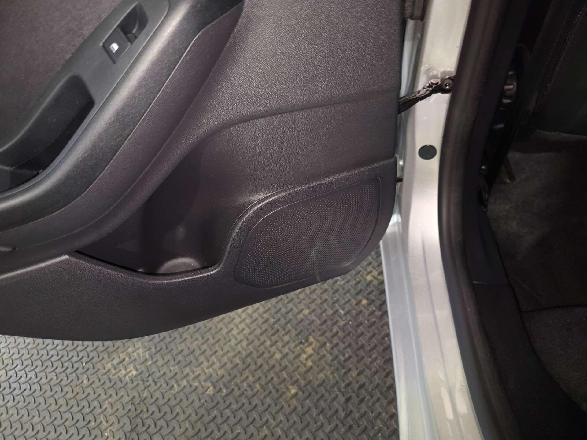 Ford Fiesta view 62