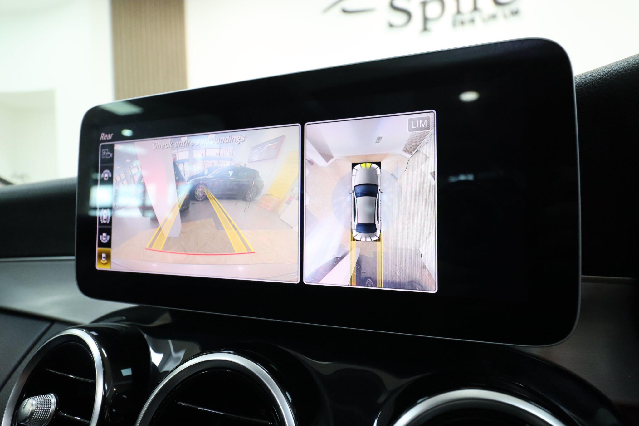 Mercedes-Benz C Class view 32