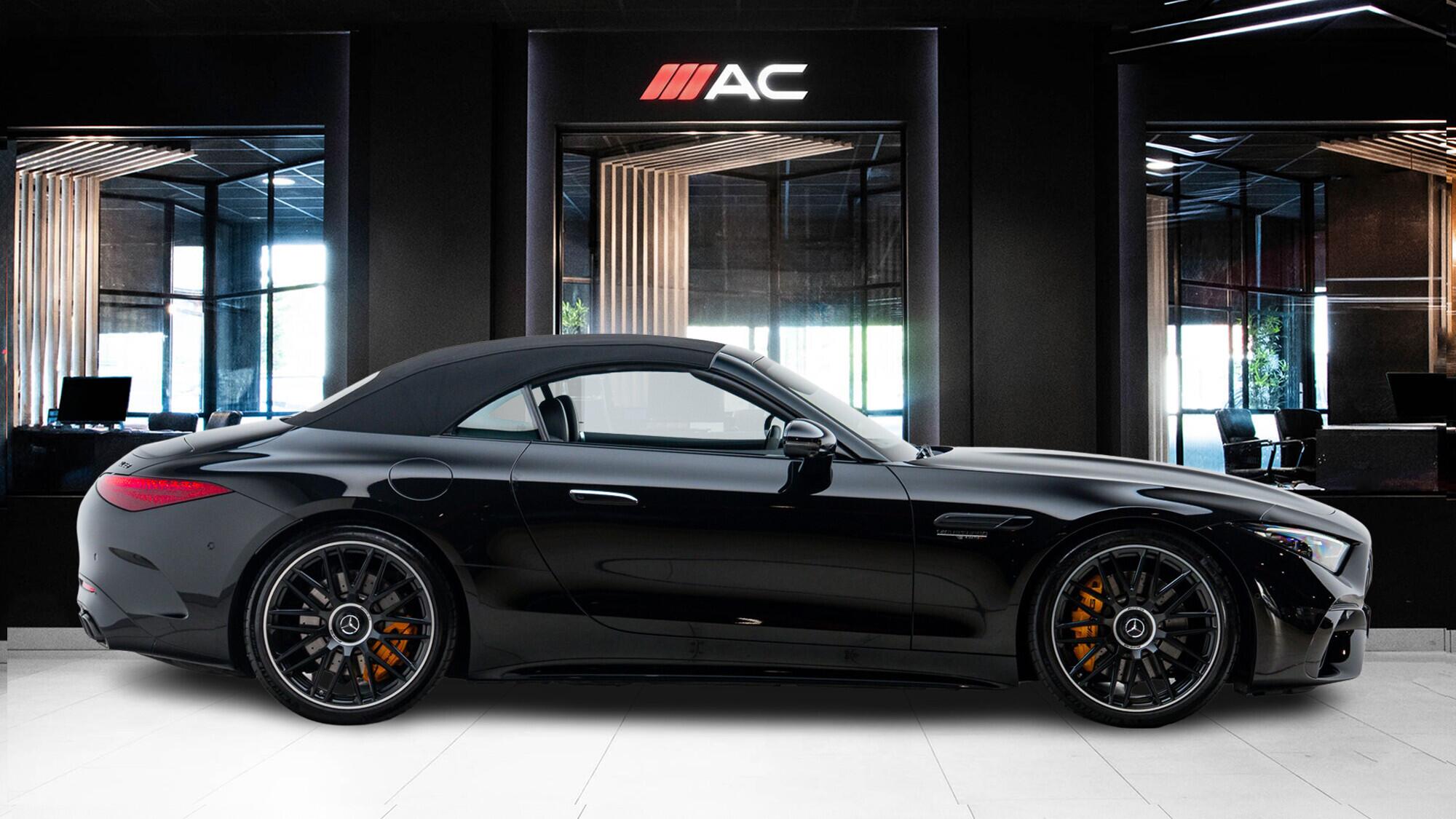 Mercedes-Benz SL view 3