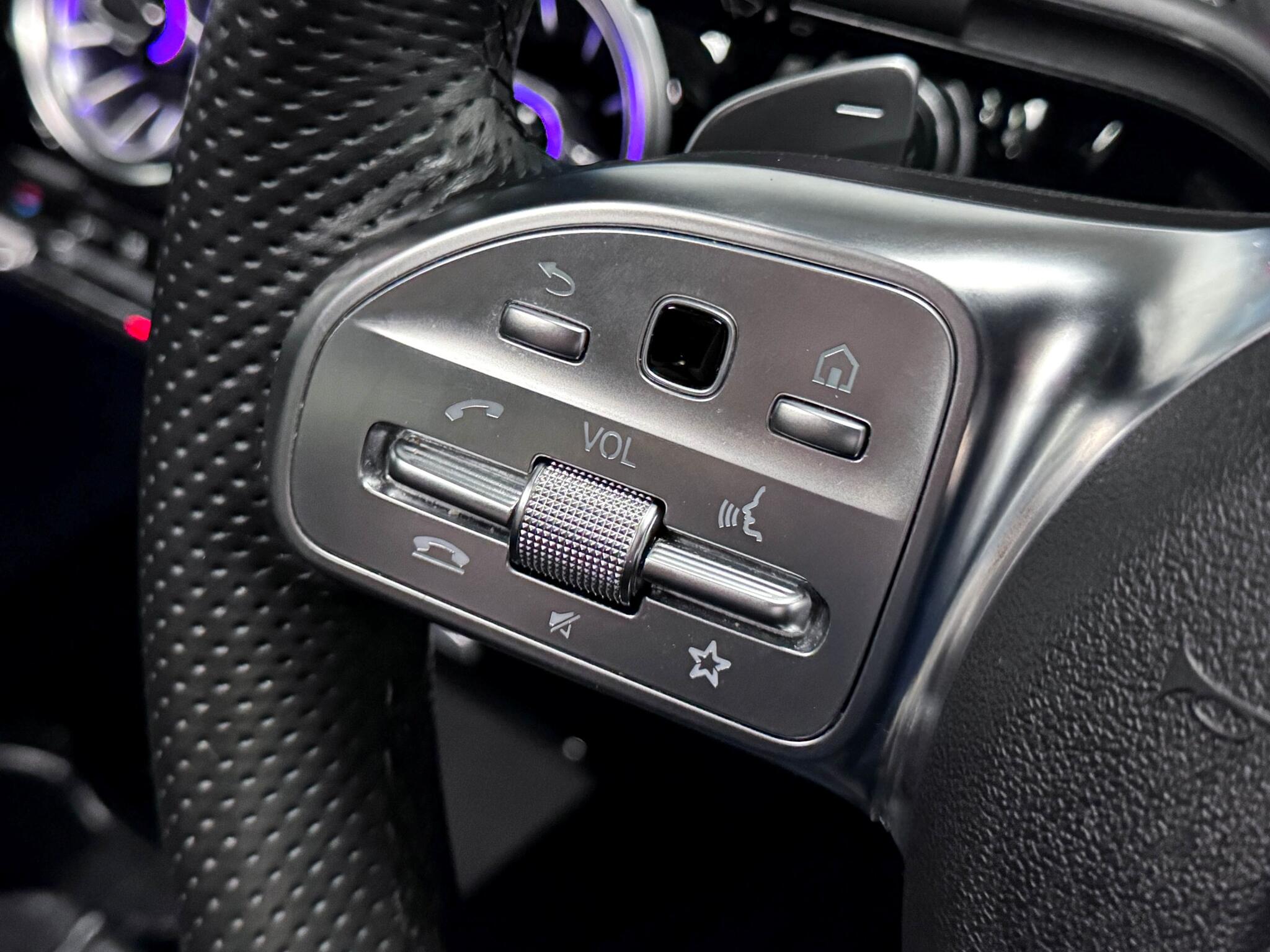 Mercedes-Benz Cla view 14