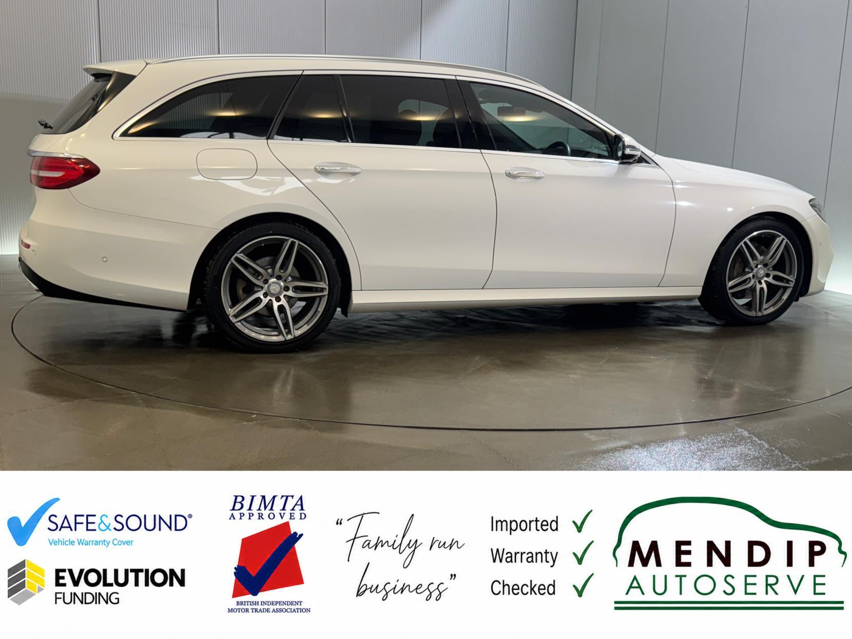 Mercedes-Benz E Class view 26