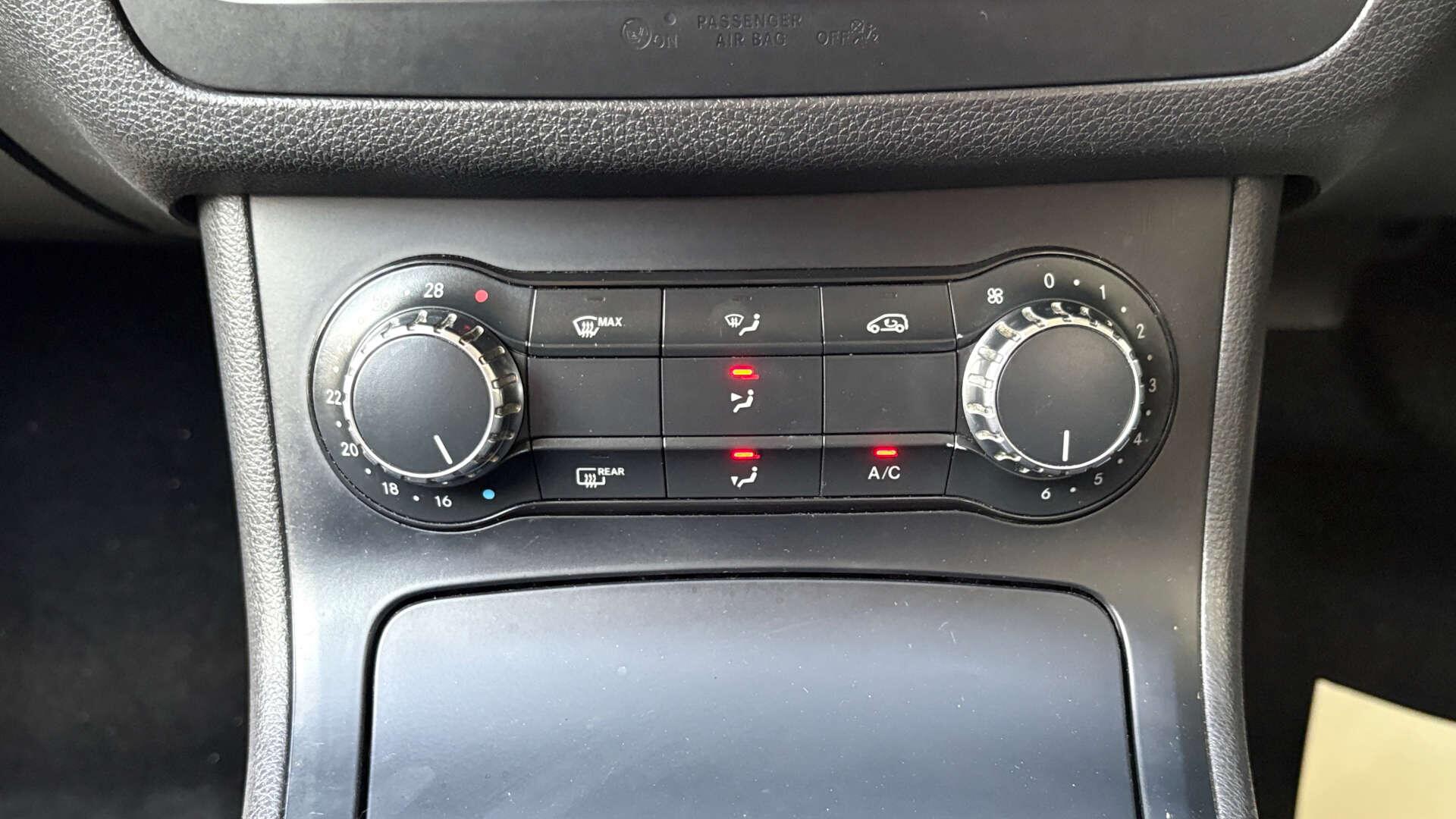 Mercedes-Benz B-Class view 31