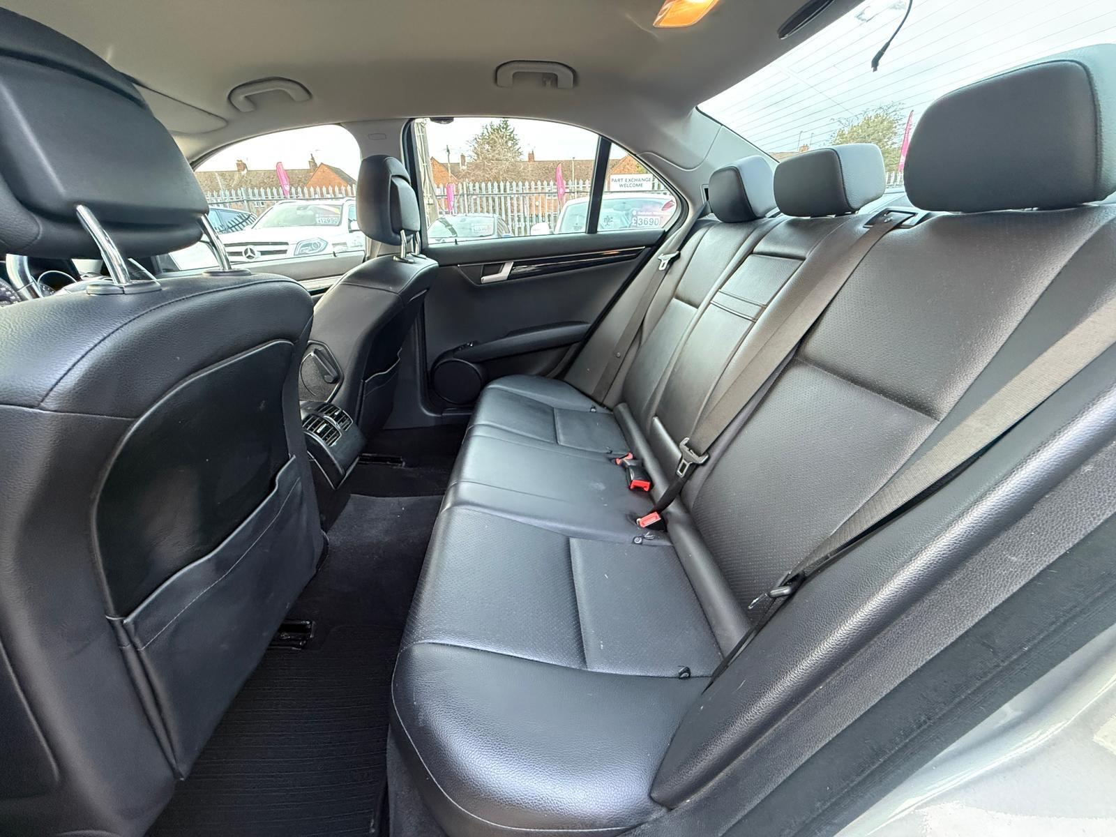 Mercedes-Benz C Class view 37