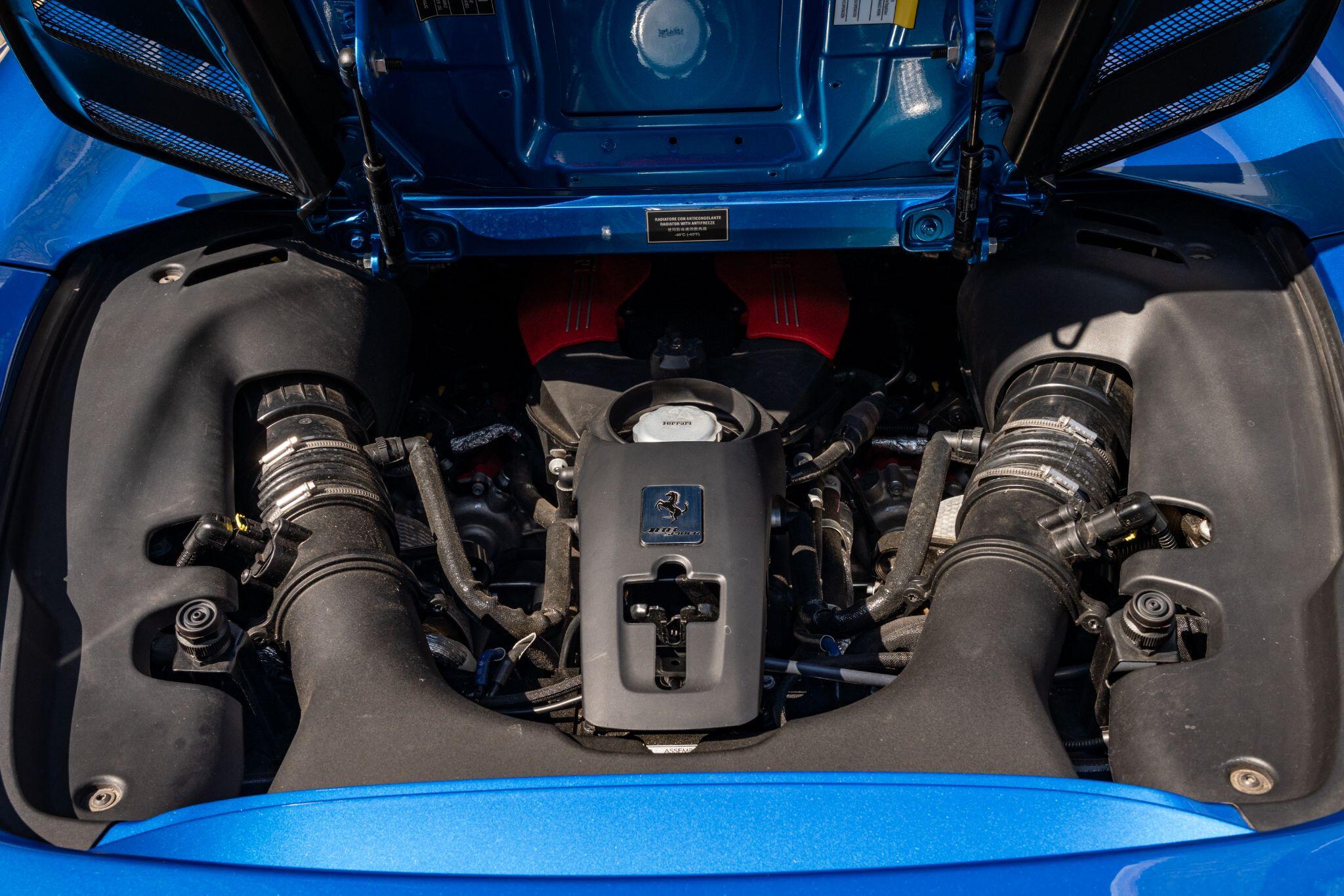 Ferrari 488 view 57