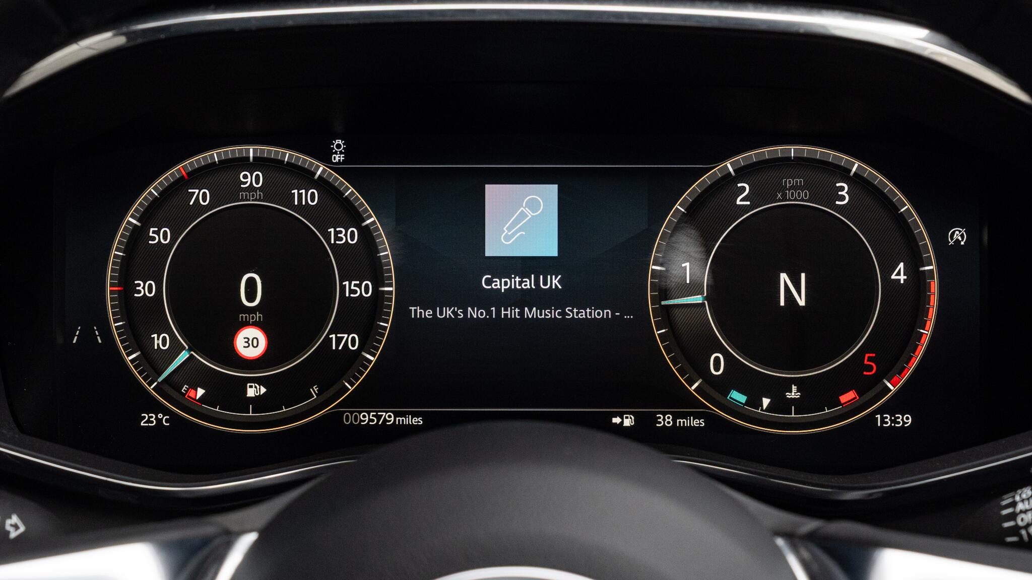Jaguar F-Pace view 16