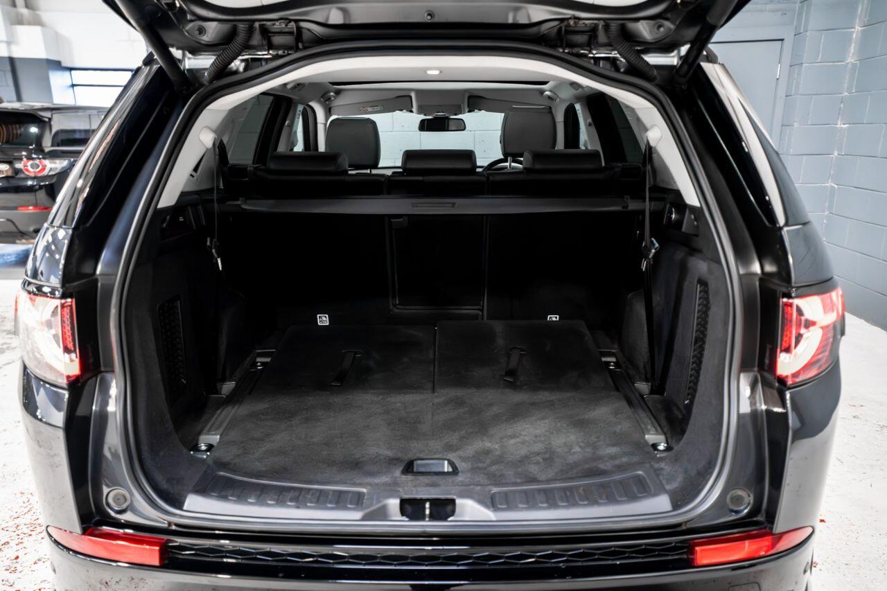 Land Rover Discovery Sport view 19