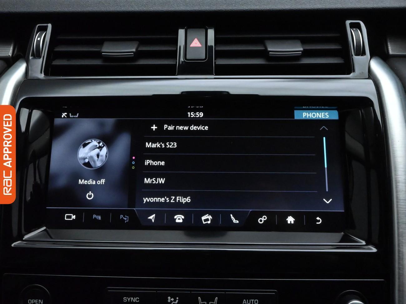 Land Rover Discovery view 21