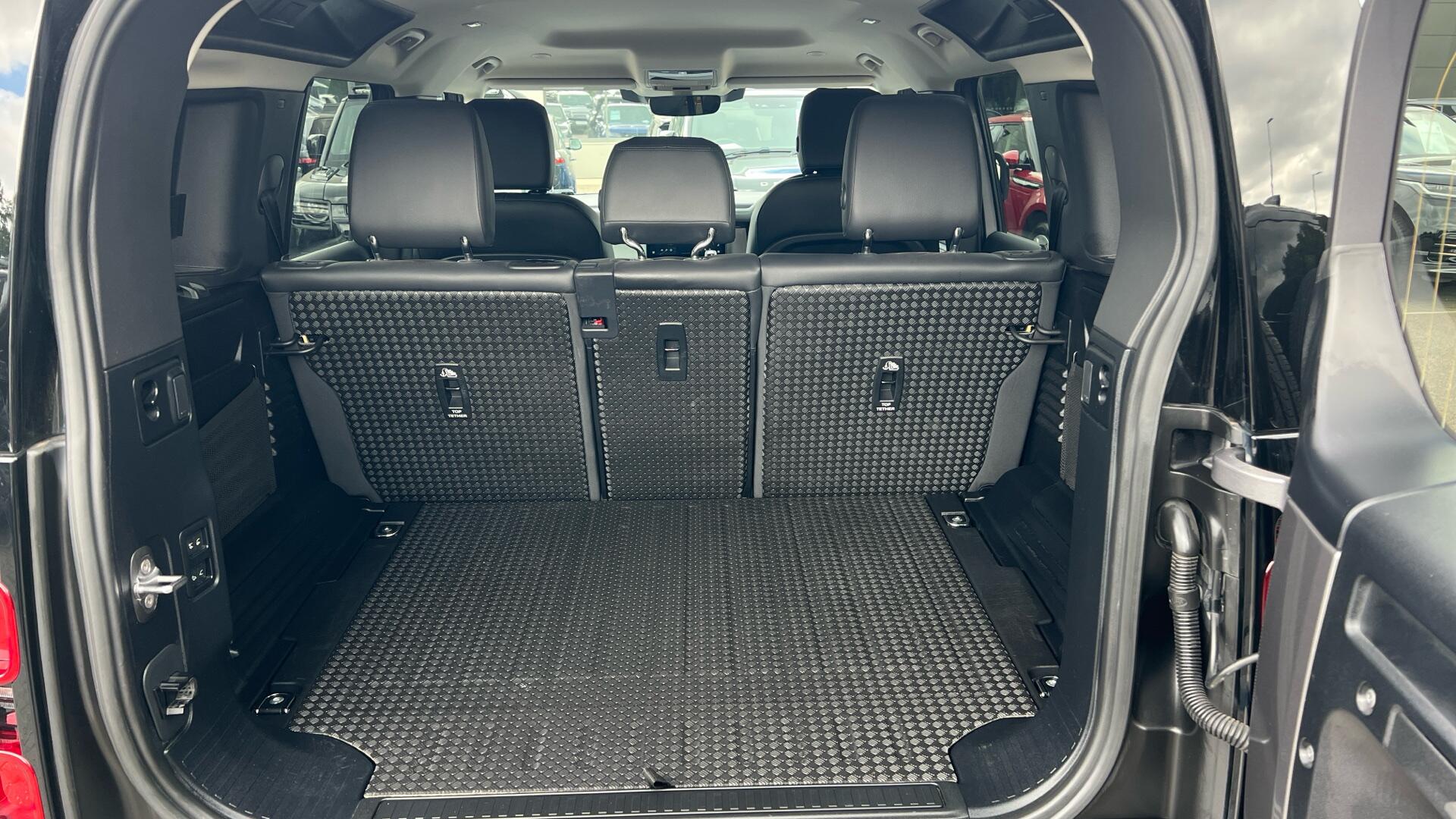 Land Rover Defender view 11