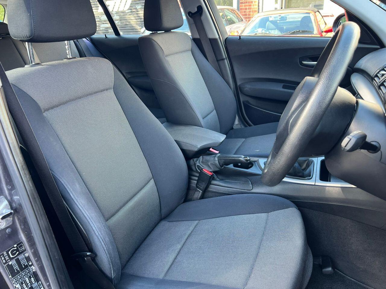 BMW 1 Series view 15