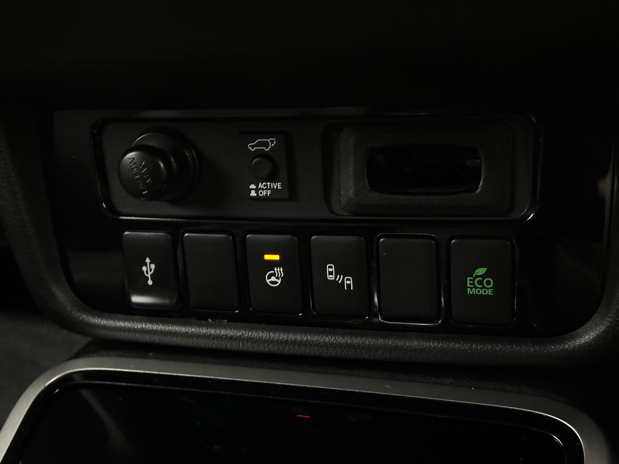 Mitsubishi Outlander view 21