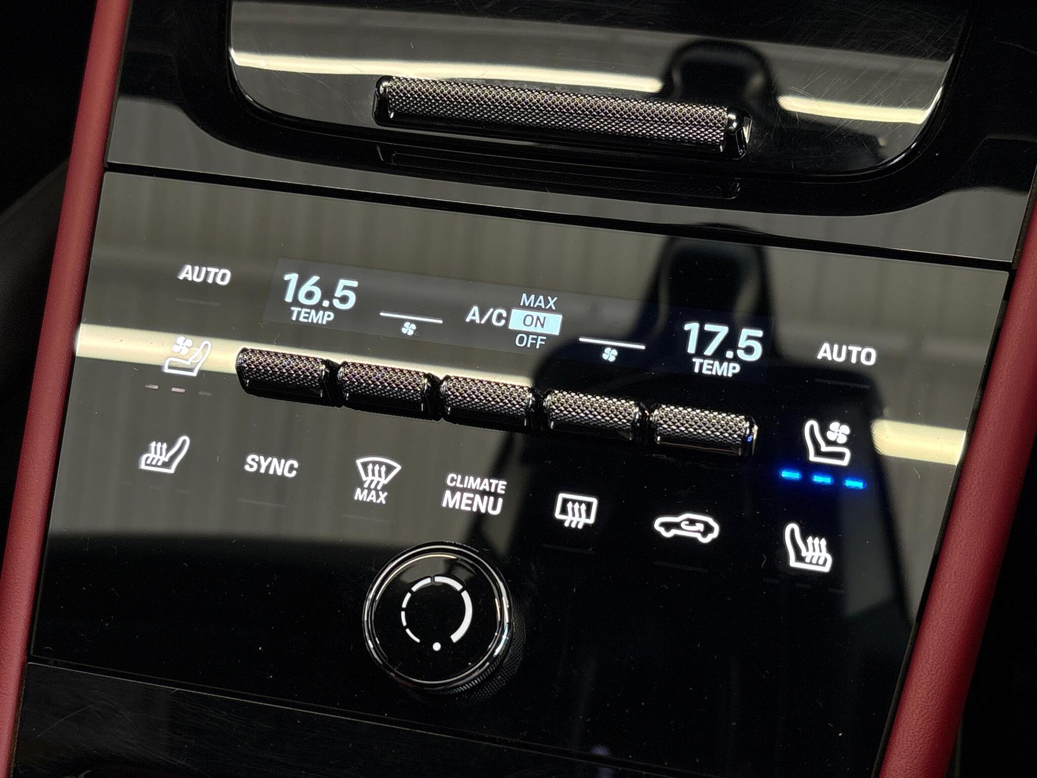 Porsche Cayenne view 42