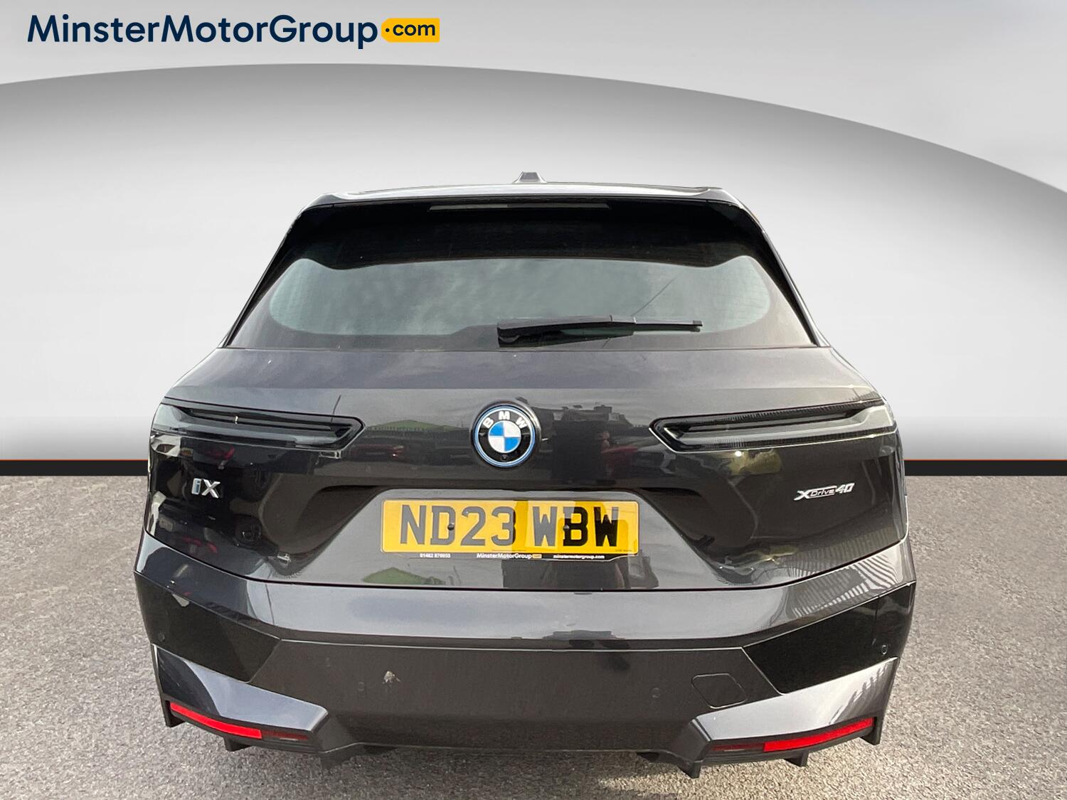 BMW Ix view 3