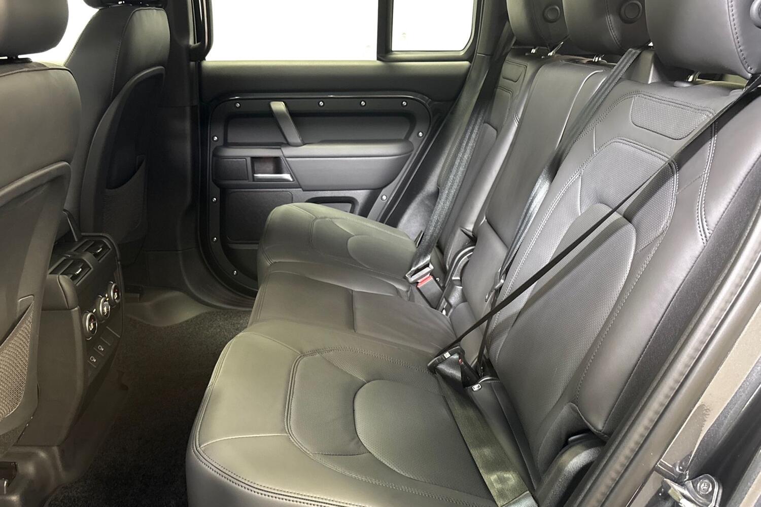 Land Rover Defender view 16