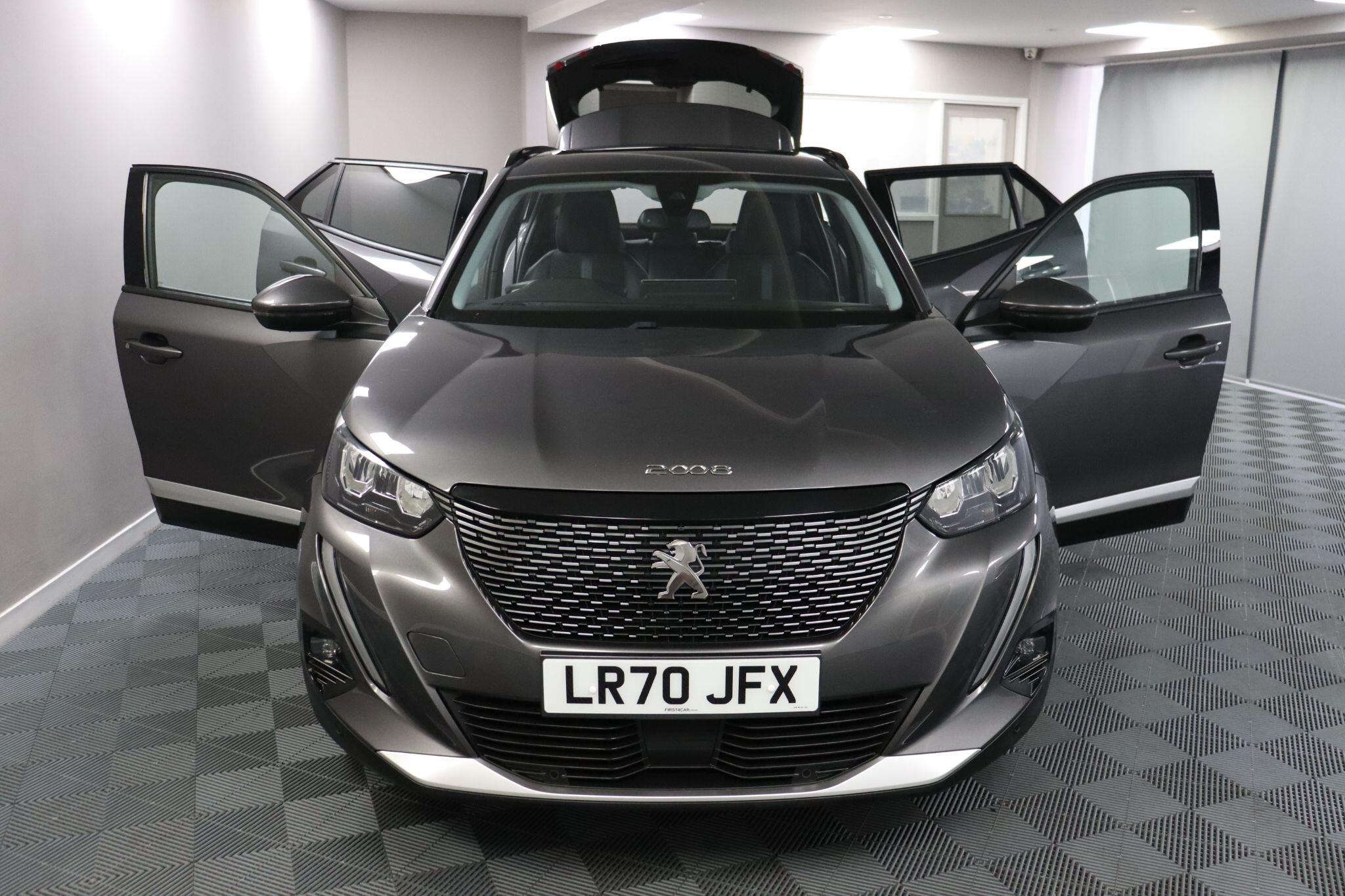 Peugeot 2008 view 12