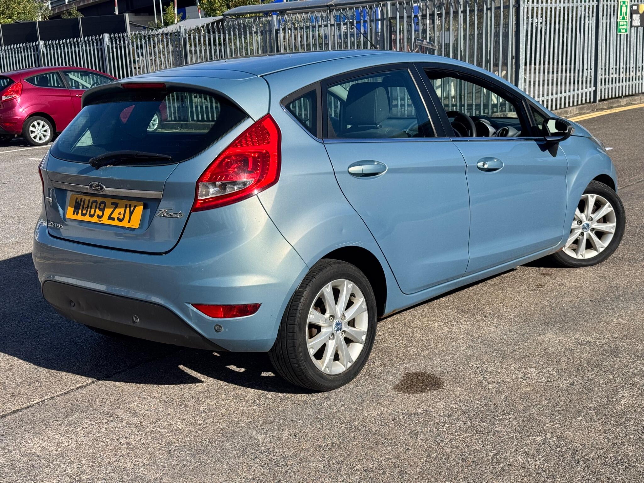 Ford Fiesta view 21