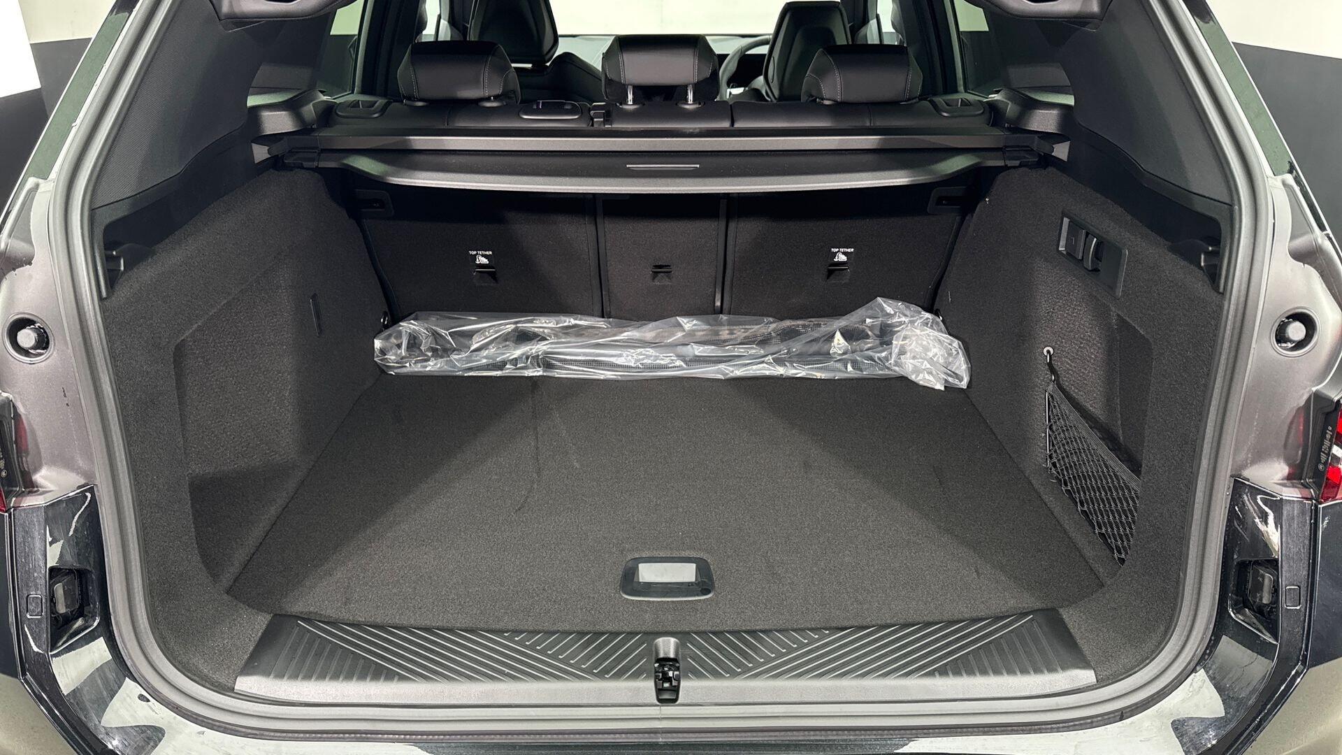 BMW X3 view 13