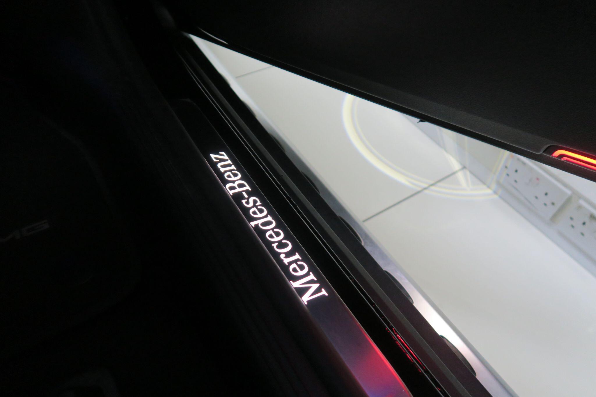 Mercedes-Benz GLC view 22