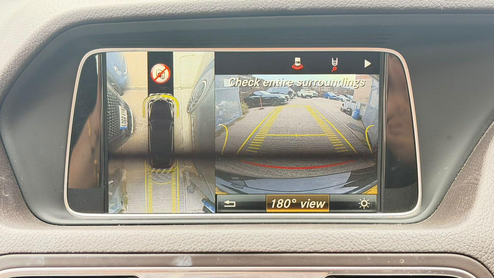 Mercedes-Benz E-Class view 19