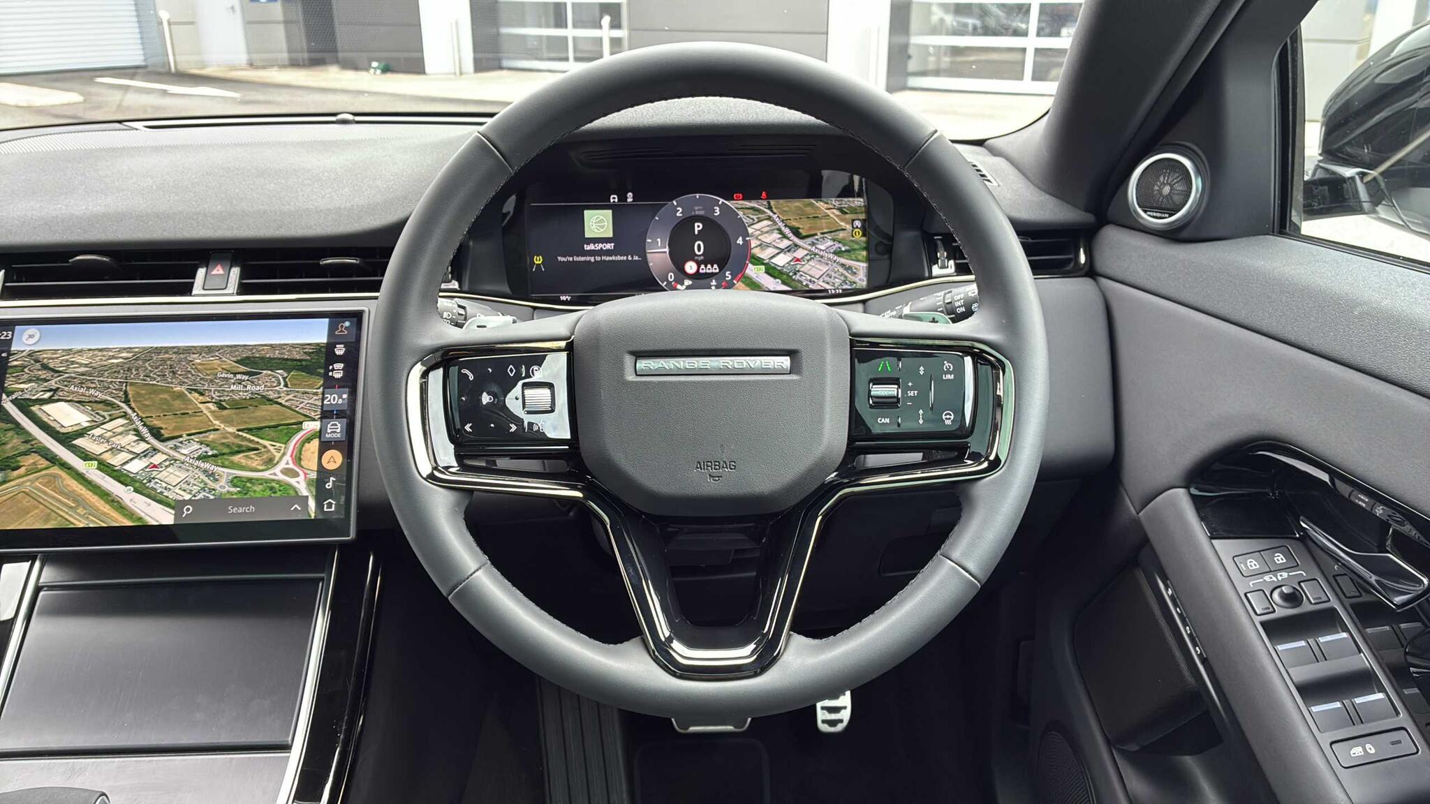 Land Rover Range Rover Evoque view 15