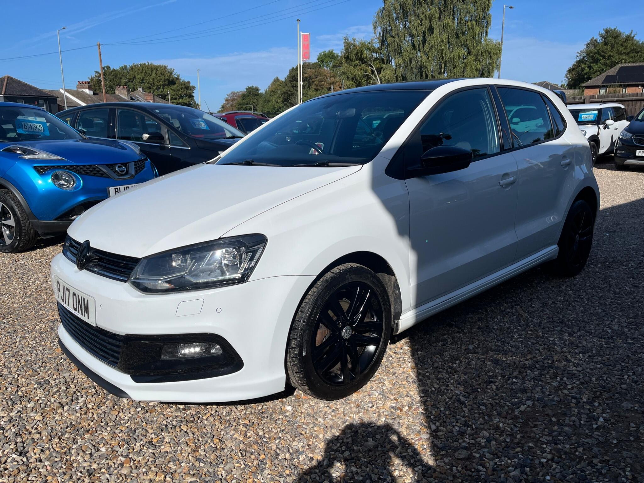 Volkswagen Polo view 10