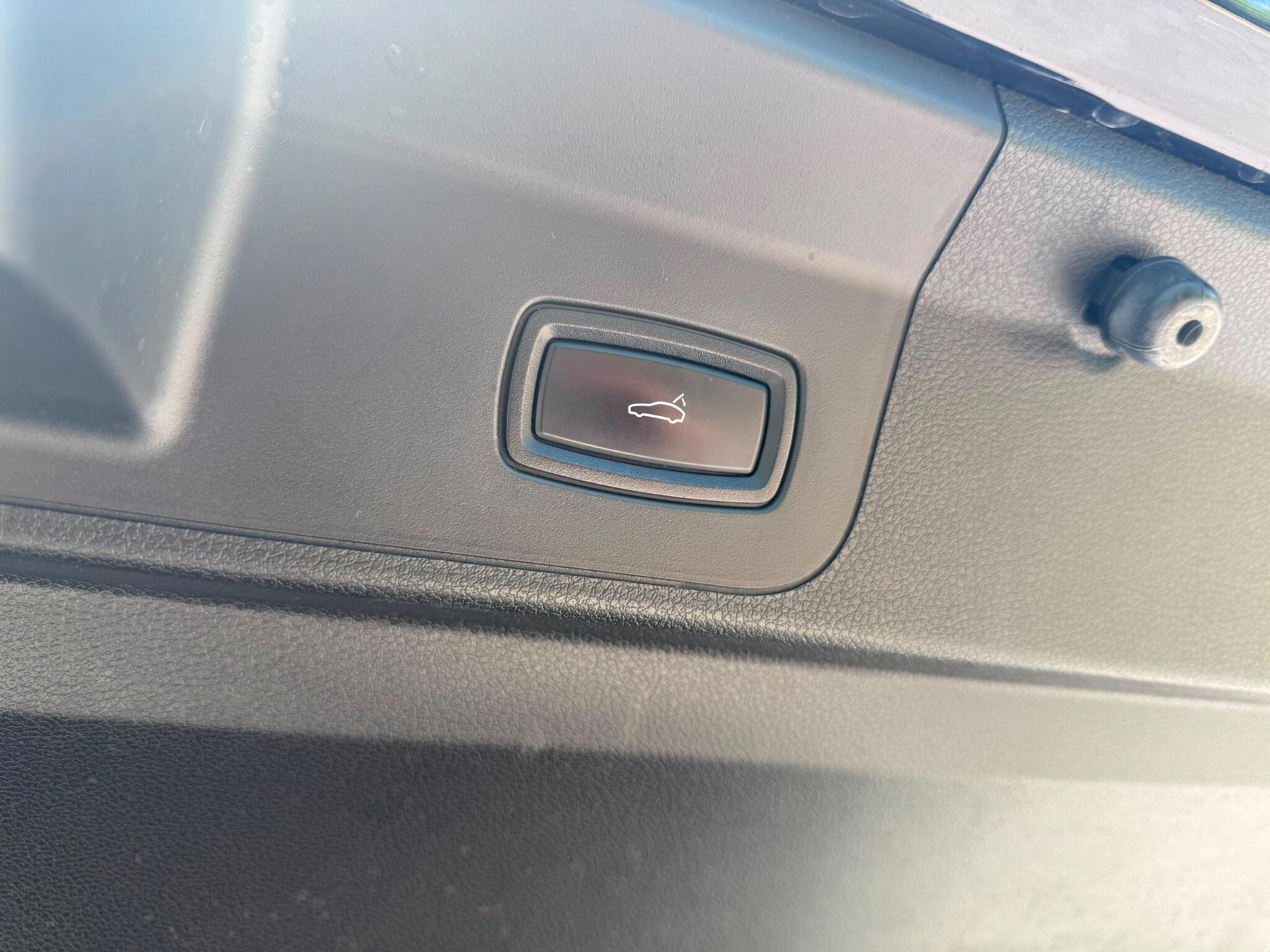 Porsche Panamera view 30