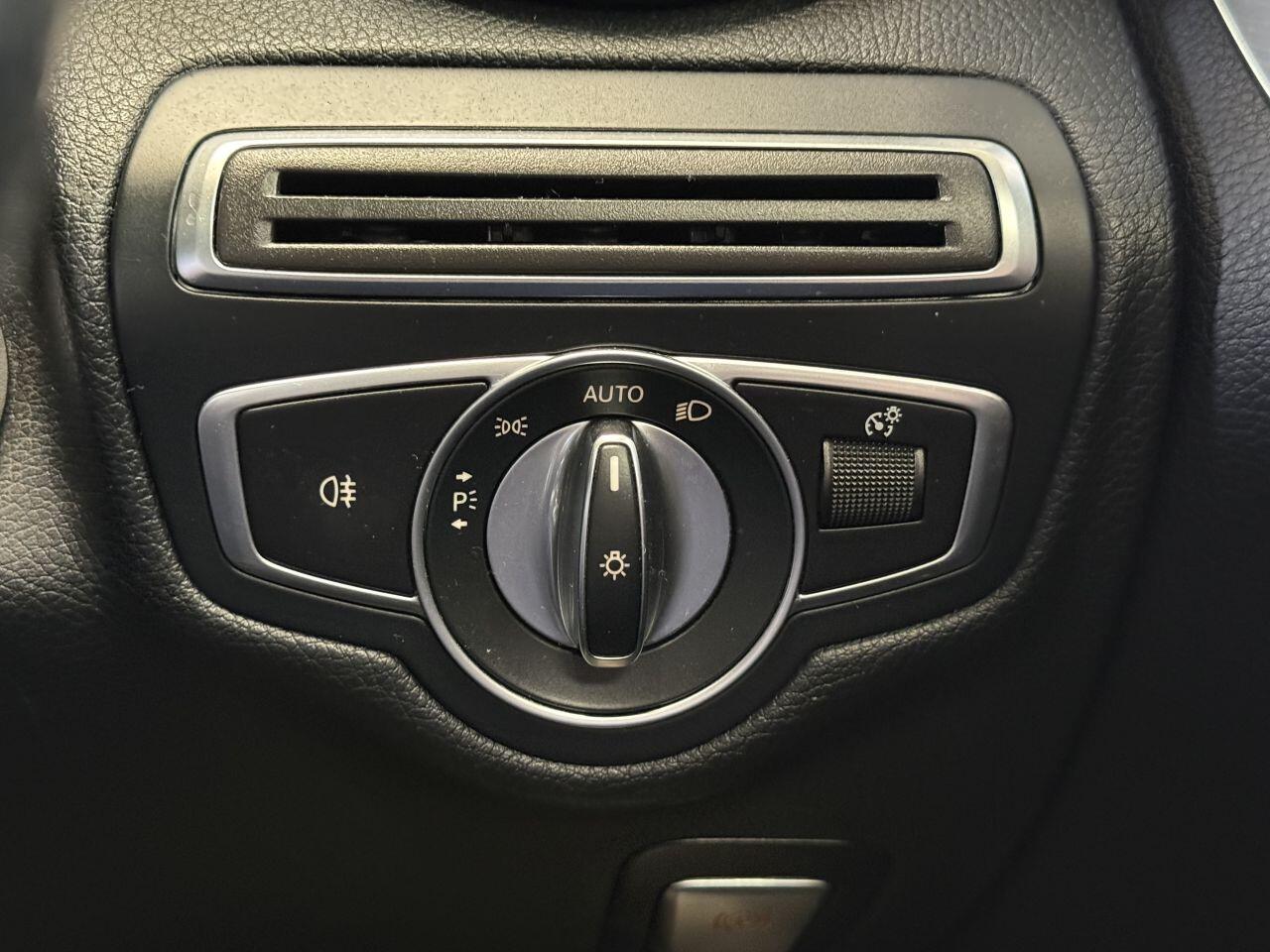 Mercedes-Benz C Class view 43