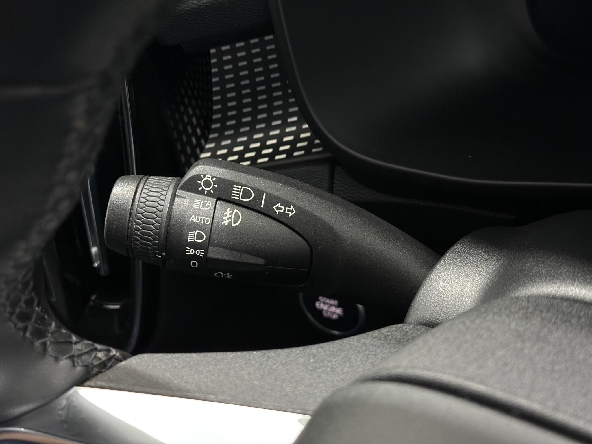 Volvo XC40 view 14