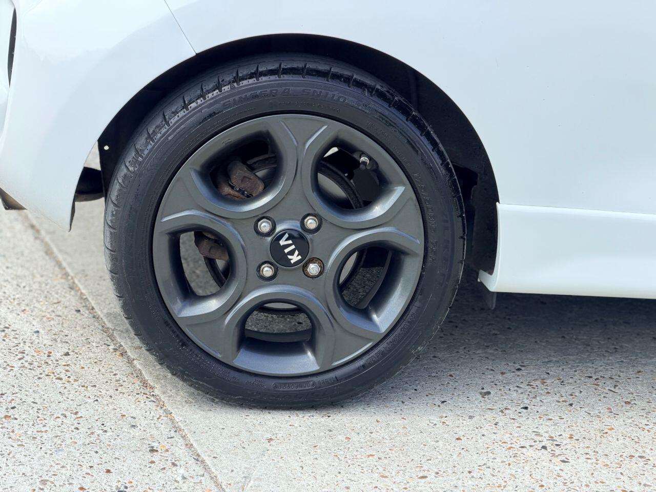 Kia Picanto view 13
