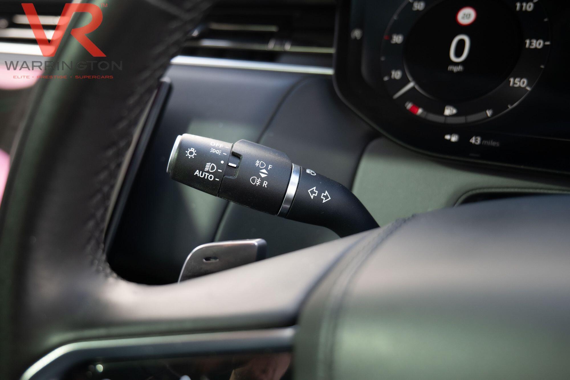 Land Rover Range Rover Sport view 11