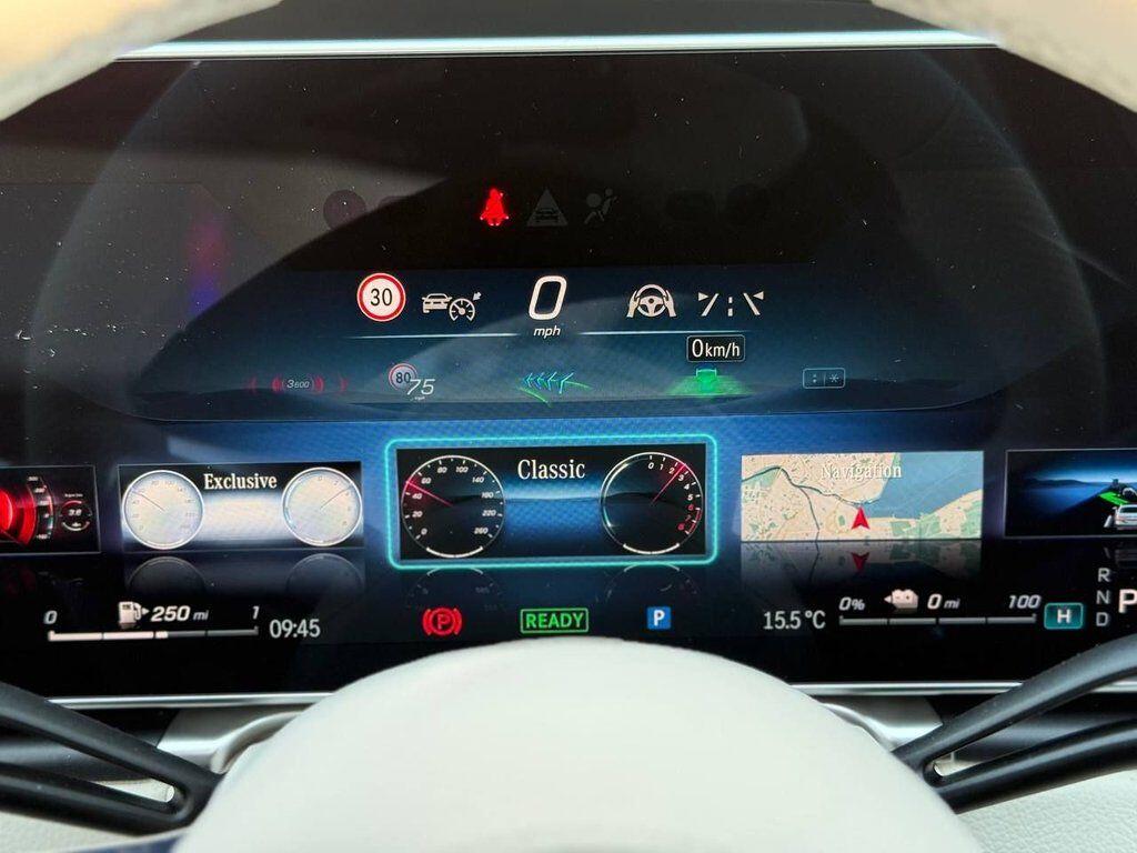 Mercedes-Benz S Class view 82