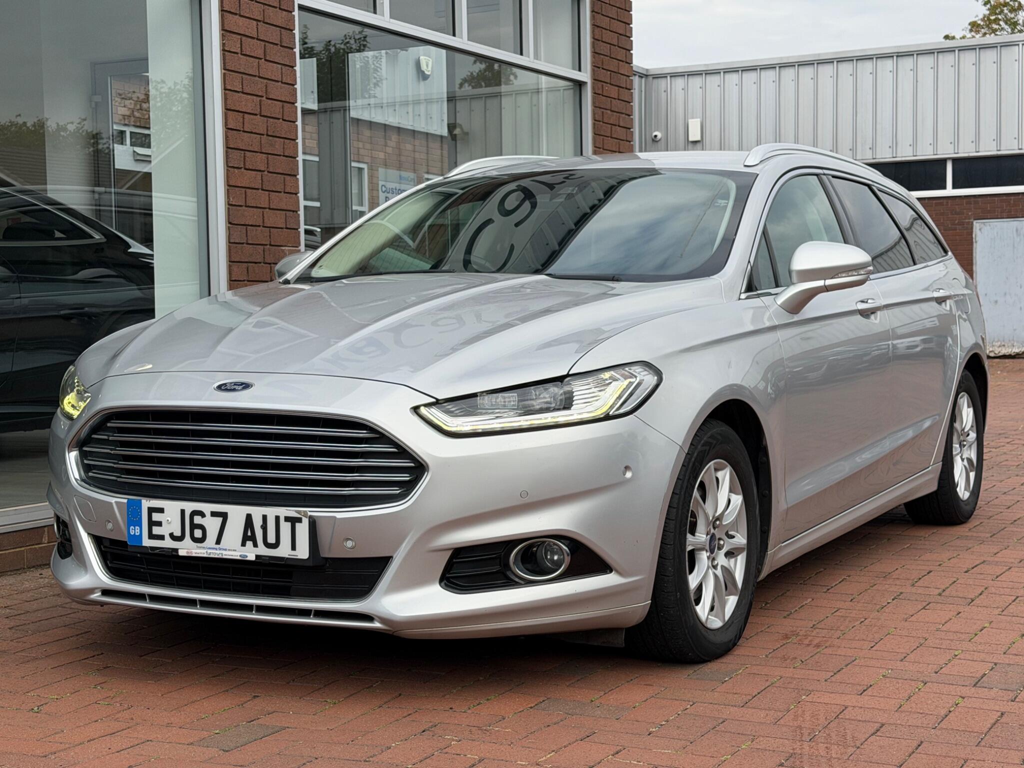 Ford Mondeo view 7