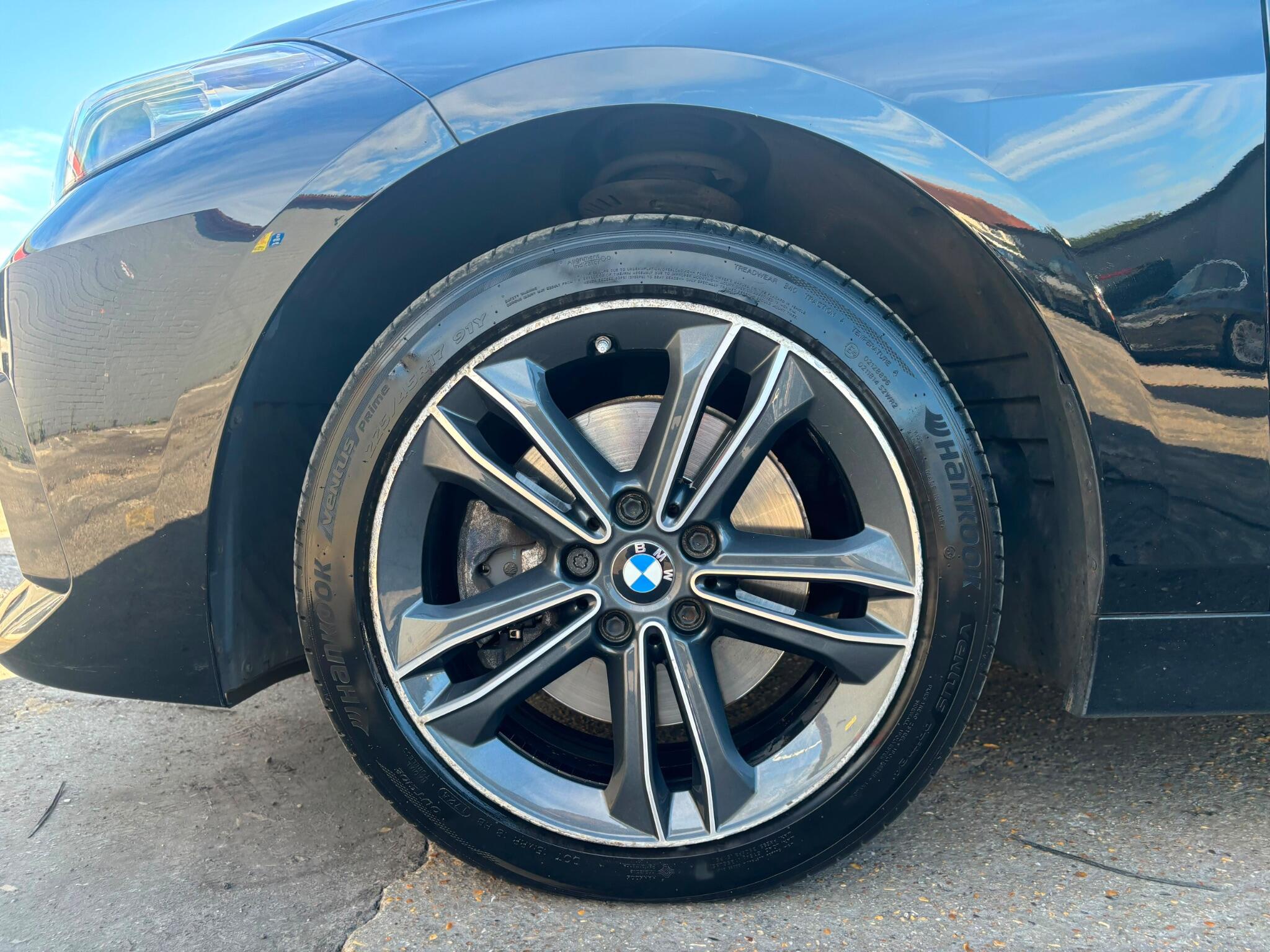 BMW 2 Series view 31