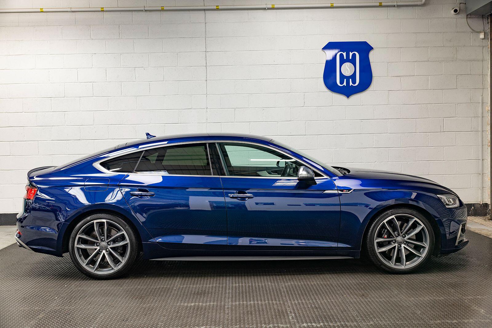 Audi S5 view 76