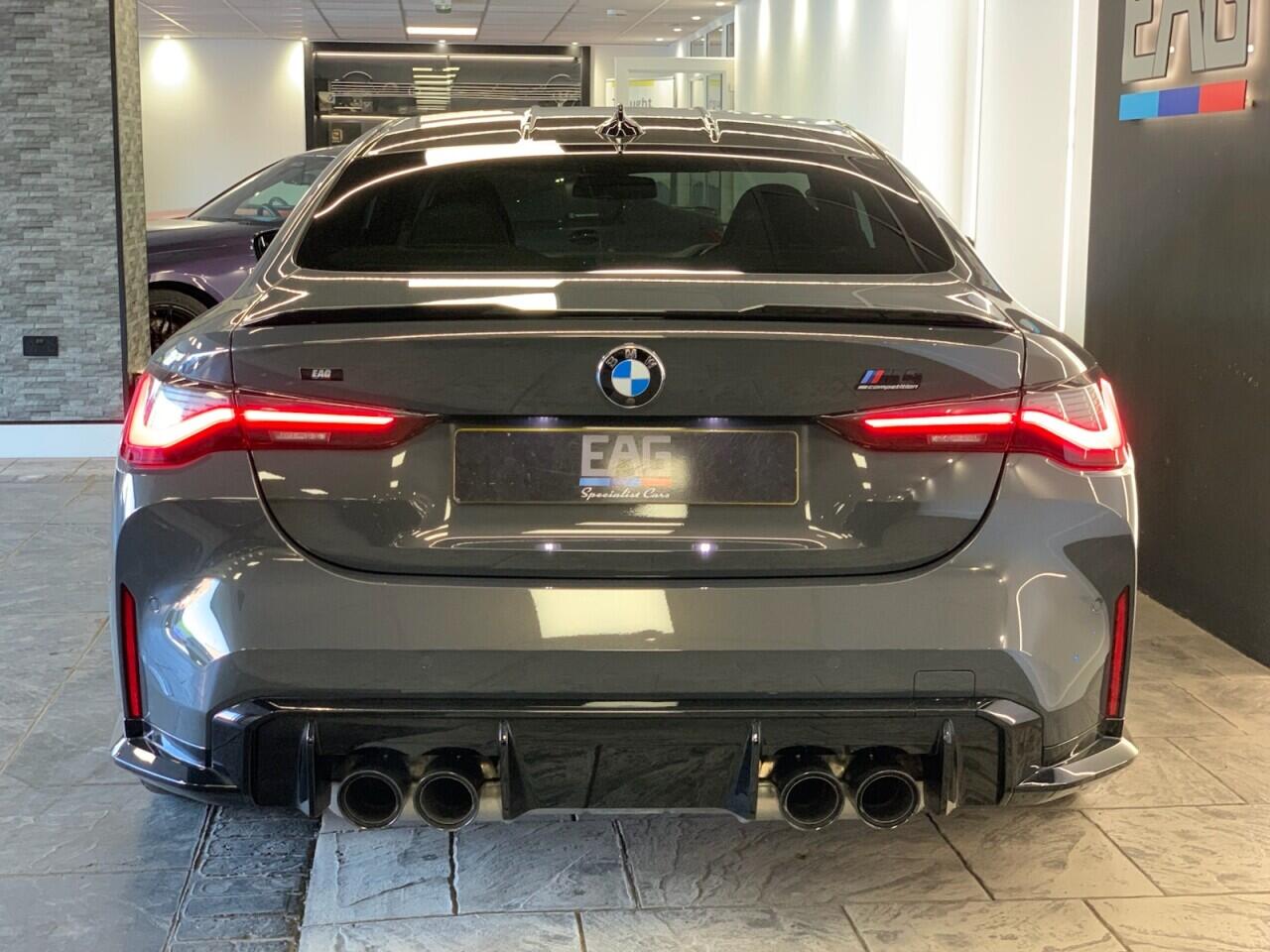 BMW M4 view 5