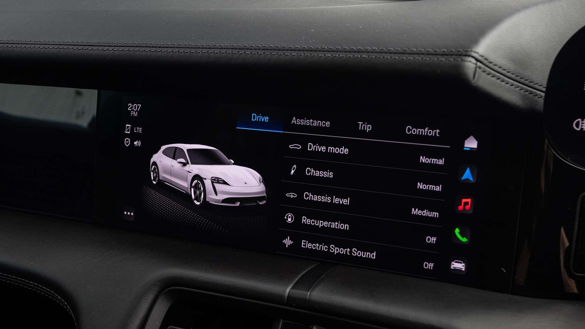 Porsche Taycan view 22