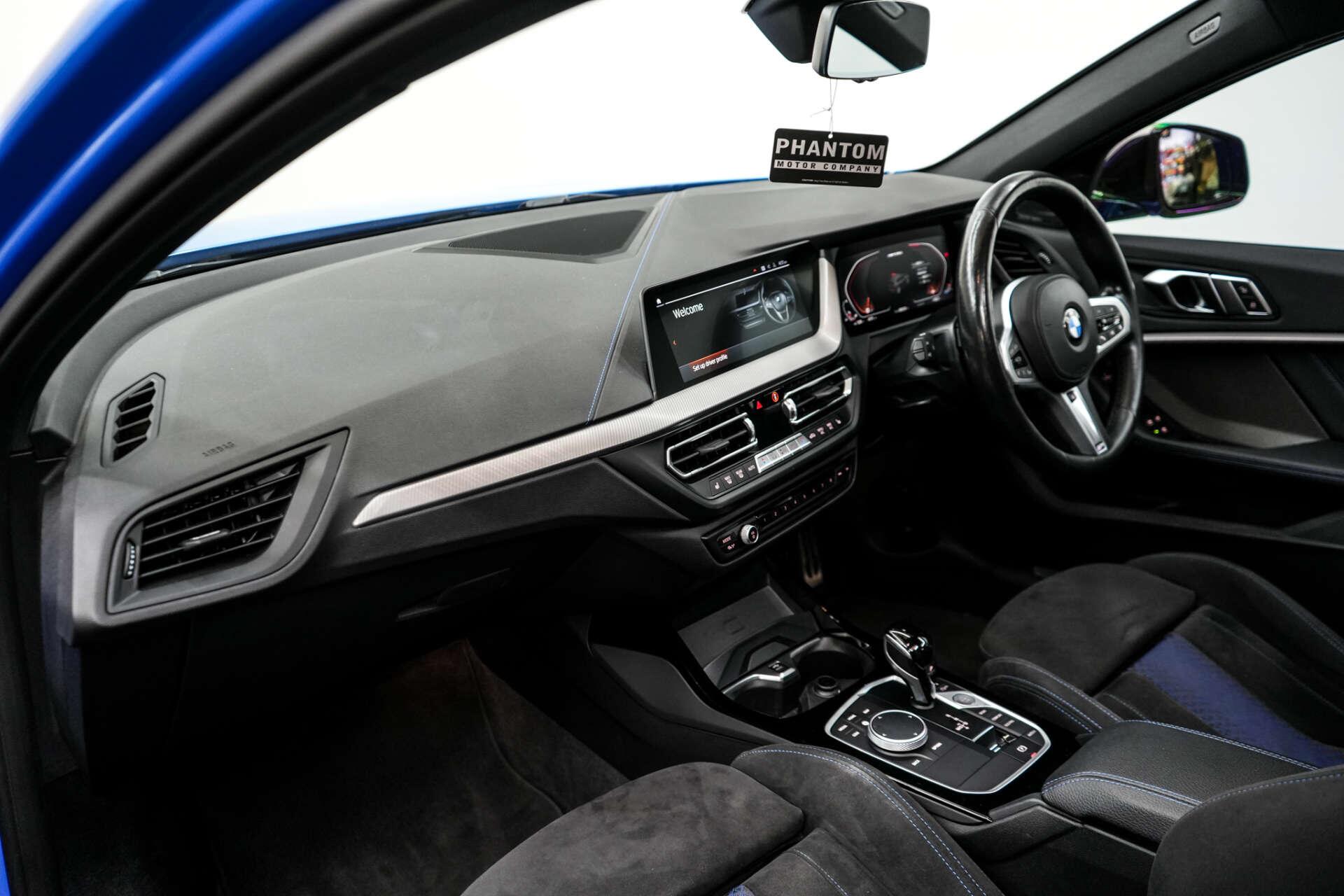 BMW 1 Series view 18