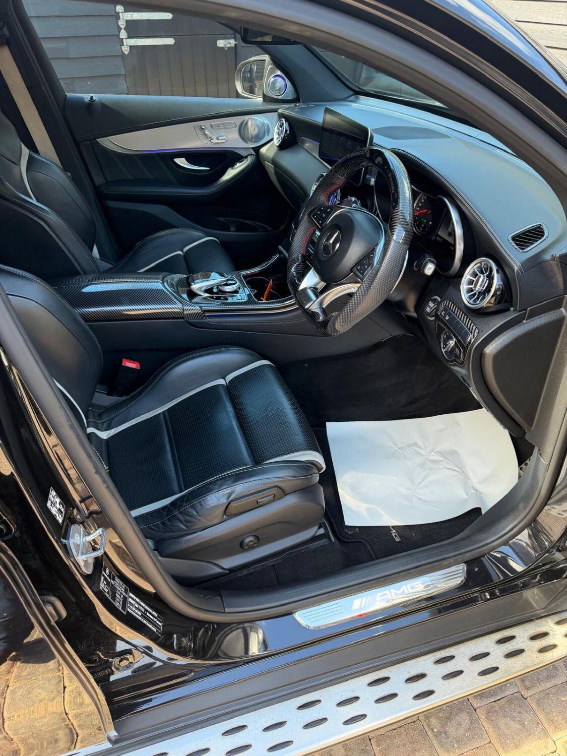 Mercedes-Benz GLC view 9