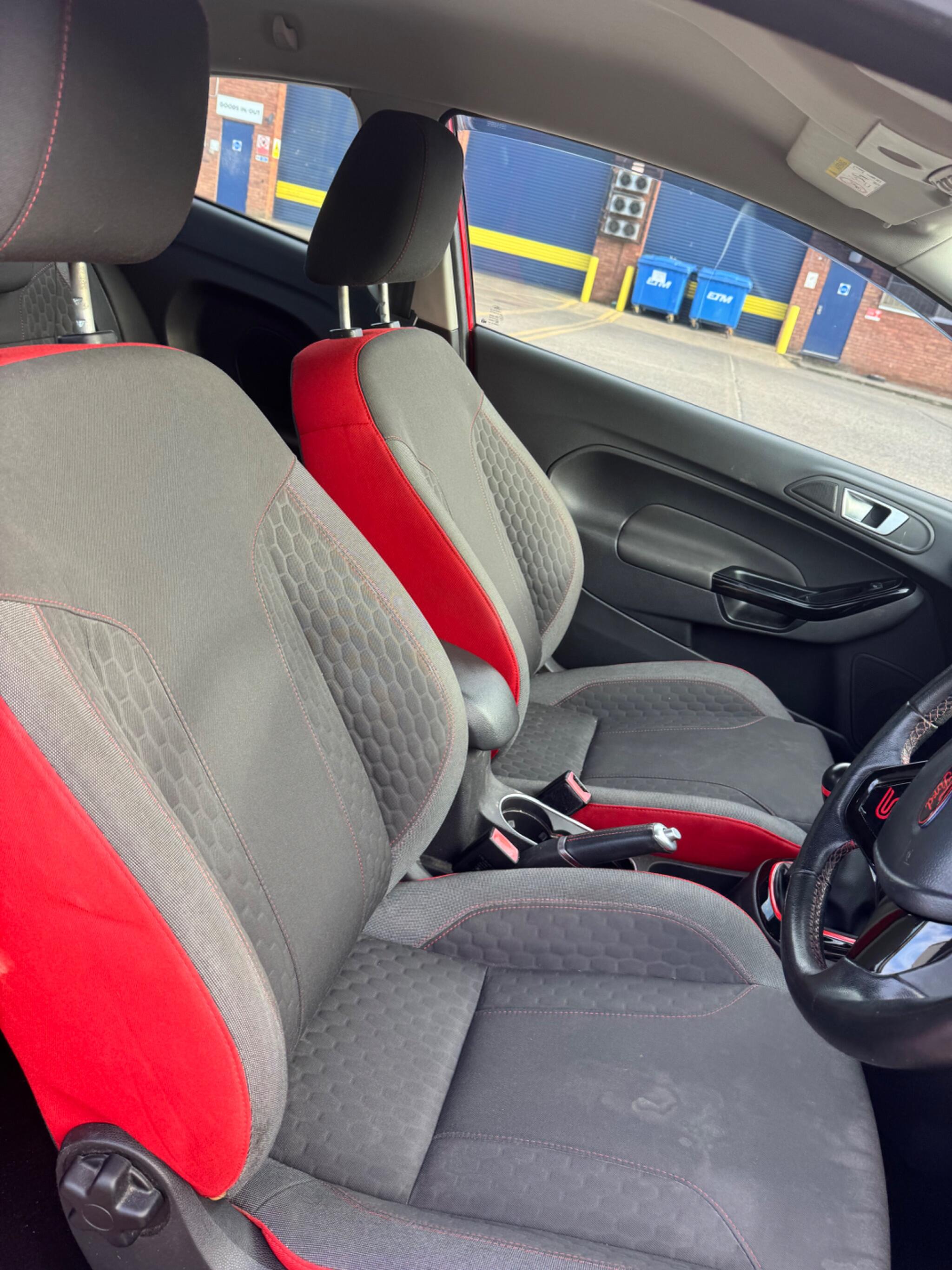 Ford Fiesta view 22