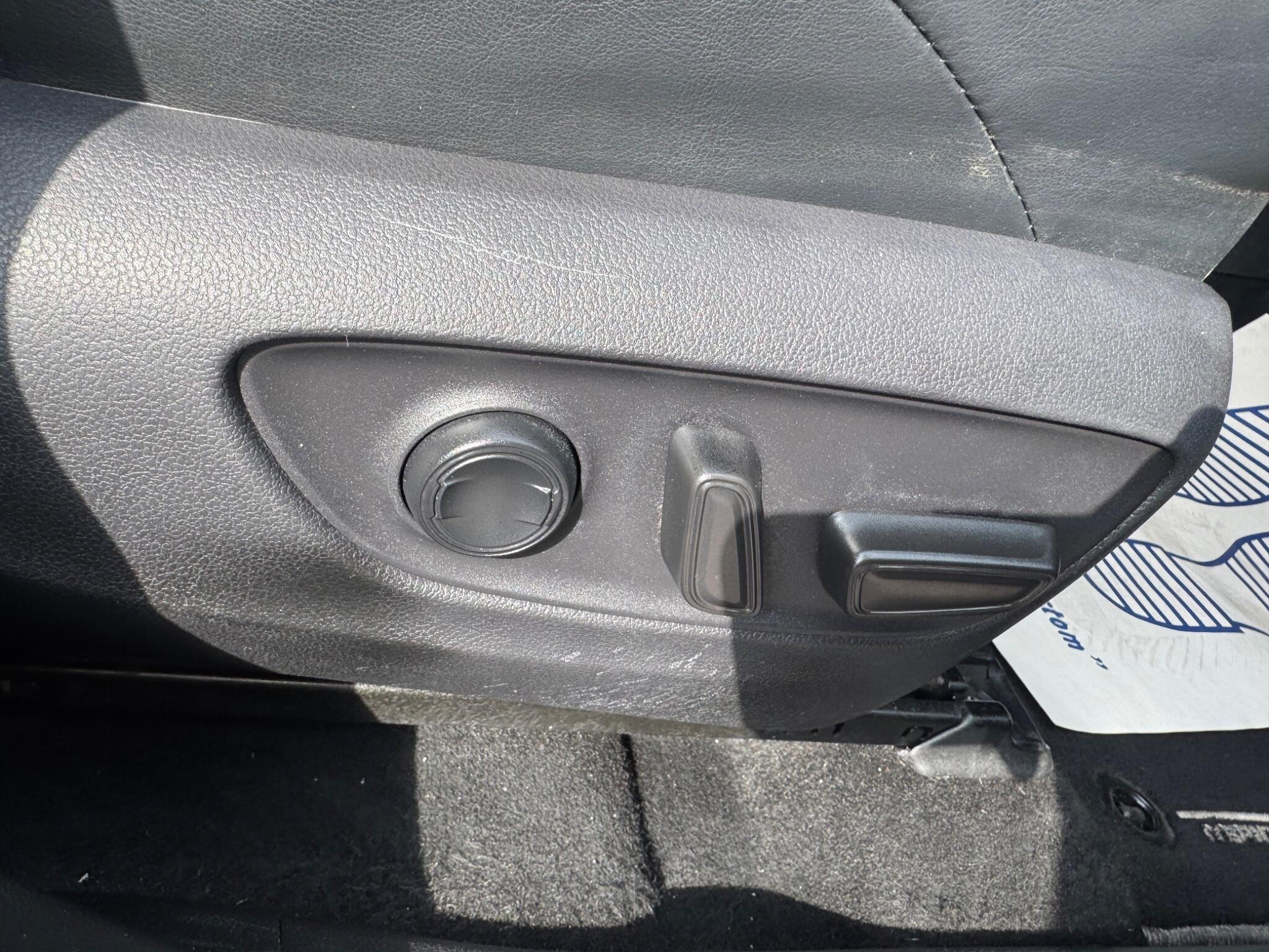 Toyota Rav4 view 19