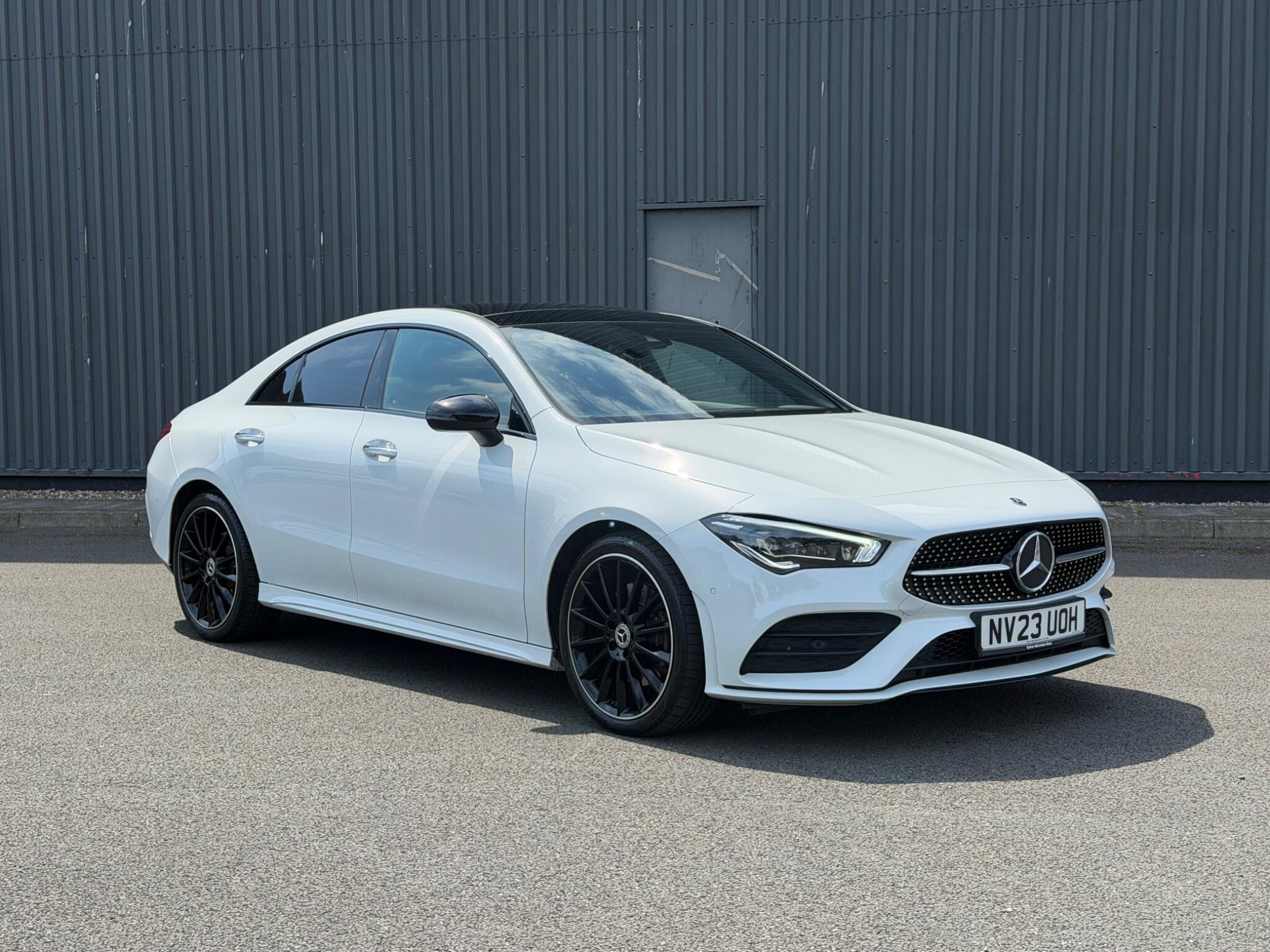 Mercedes-Benz Cla view 3