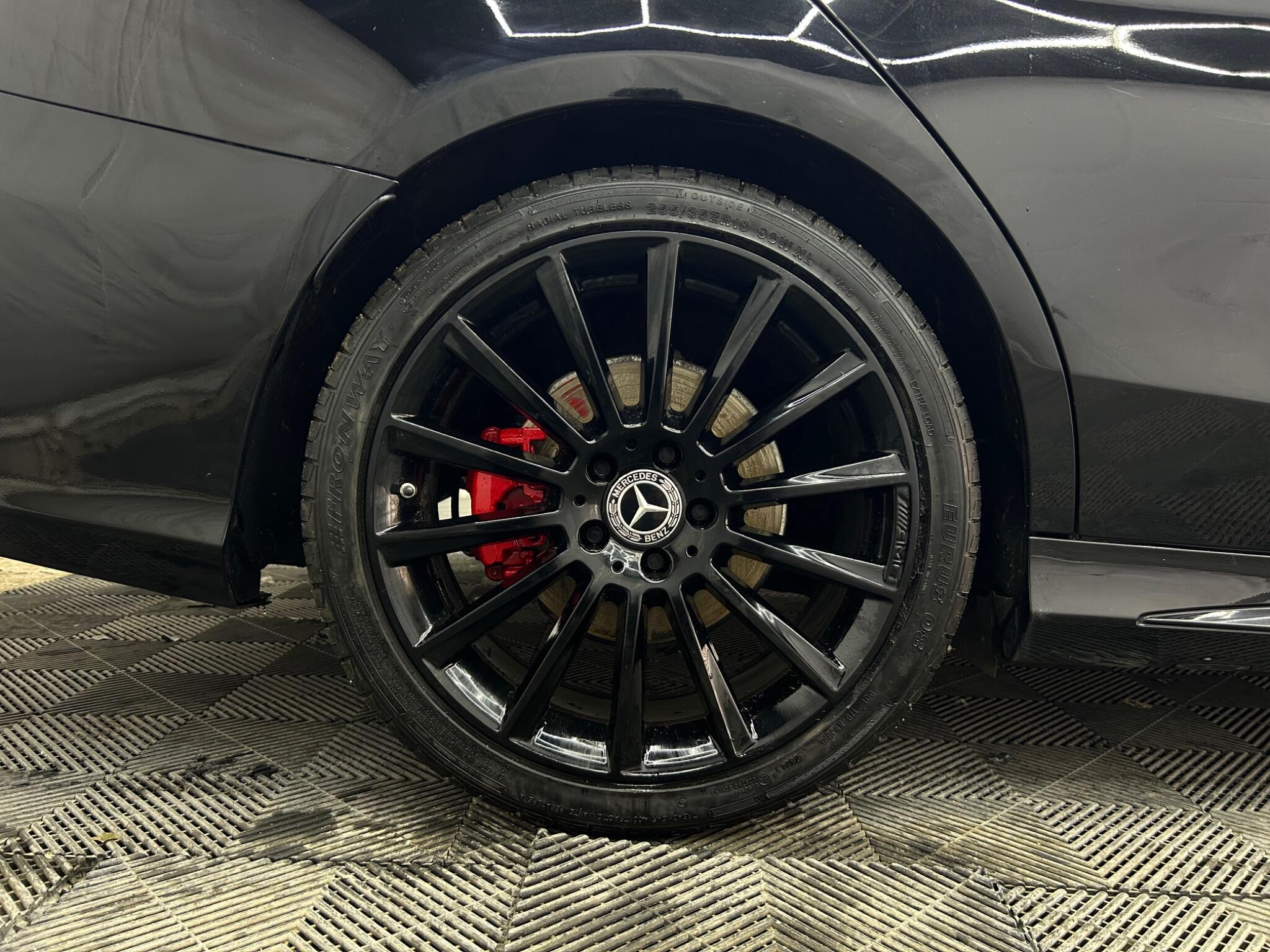 Mercedes-Benz C Class view 37