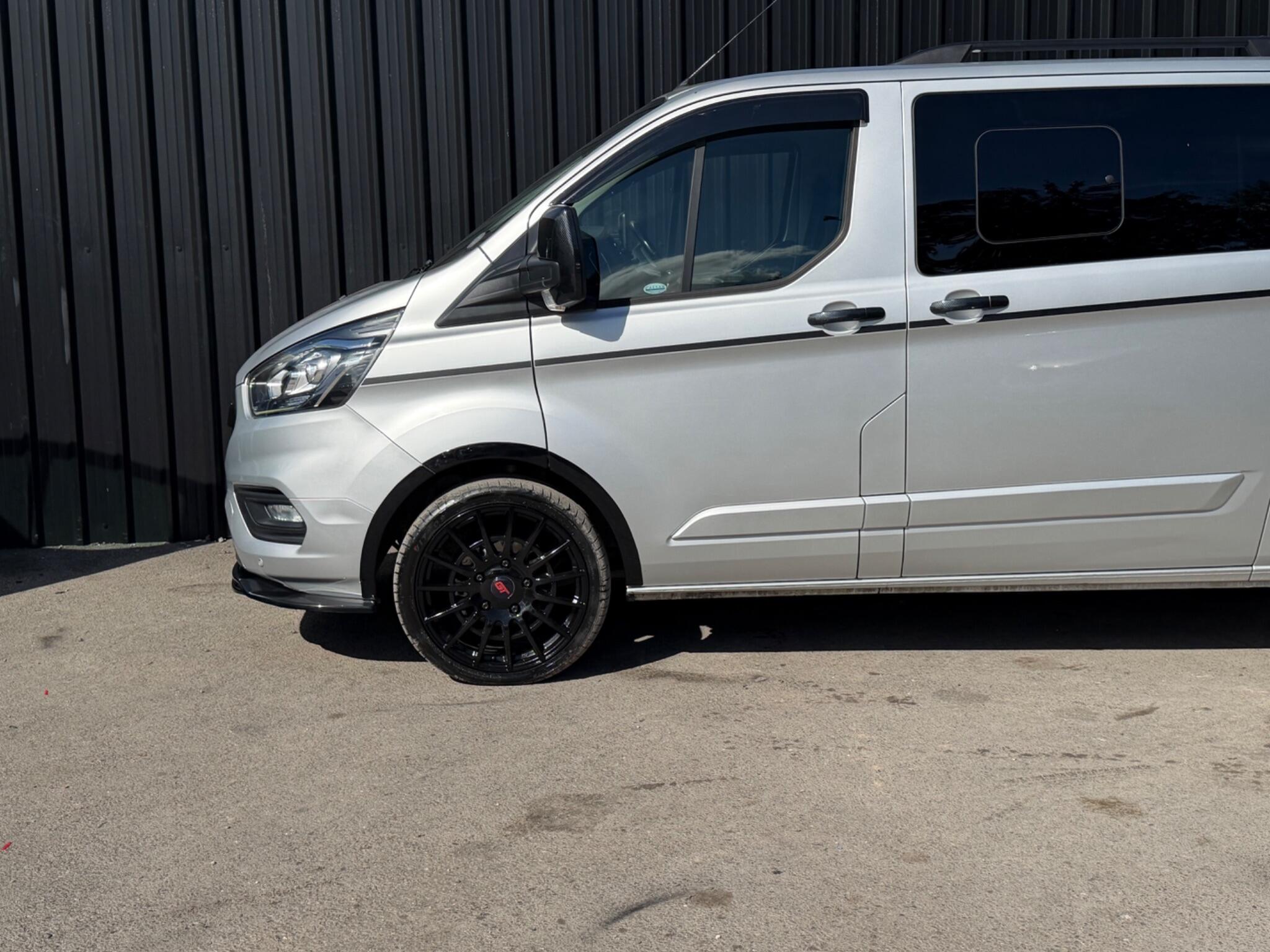 Ford Transit Custom view 37