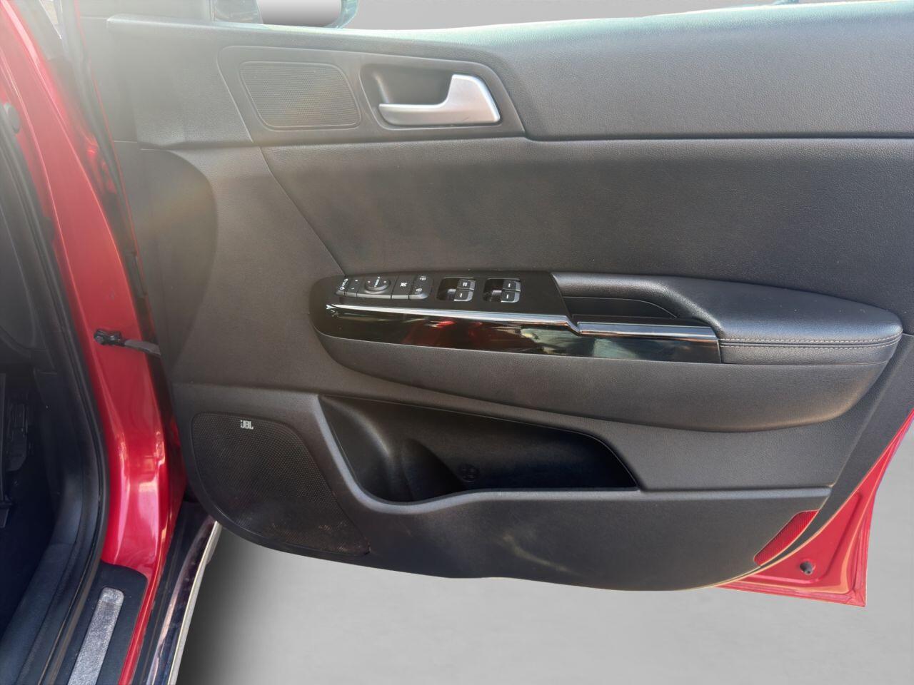 Kia Sportage view 24