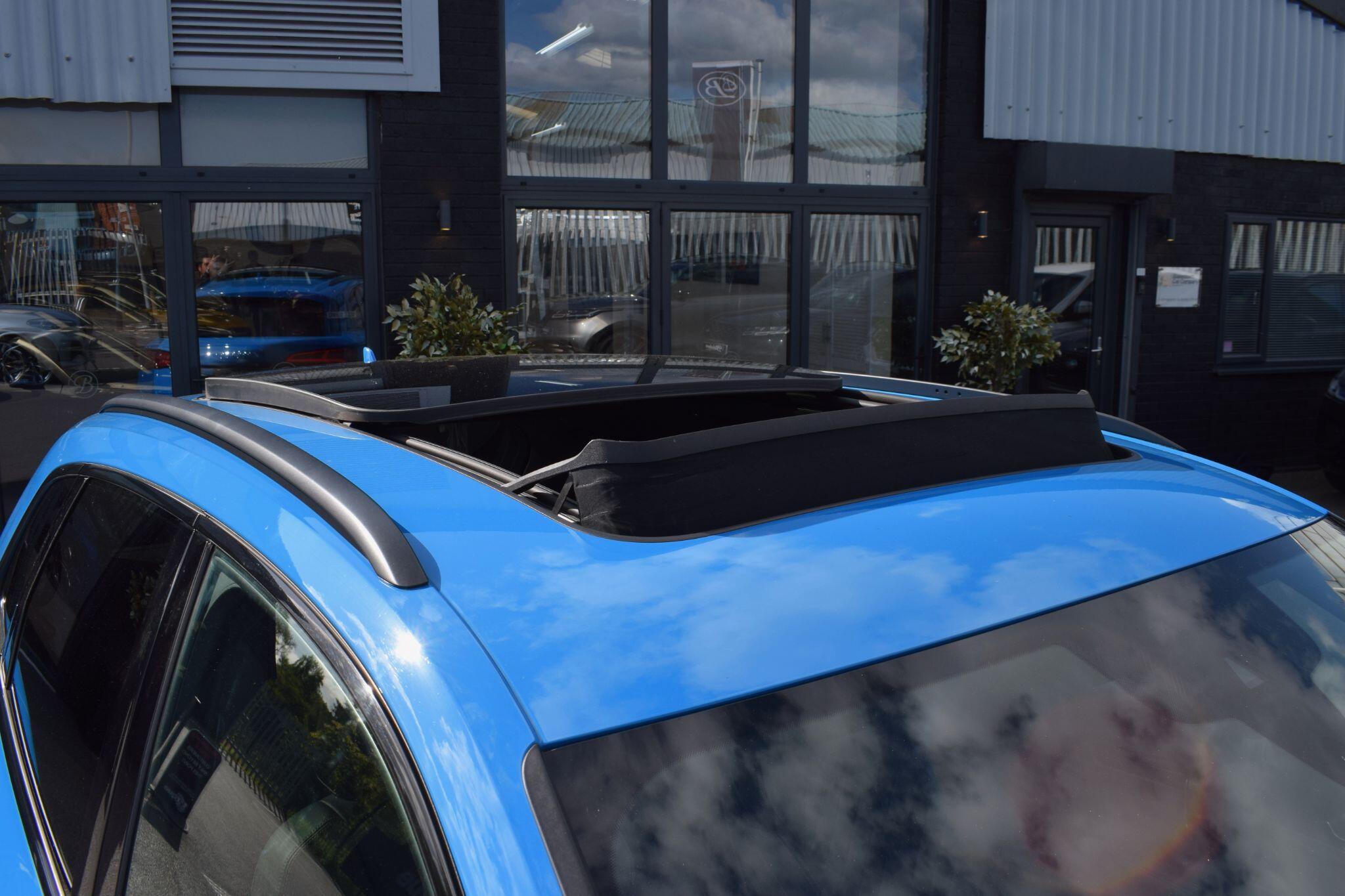 Audi SQ5 view 42