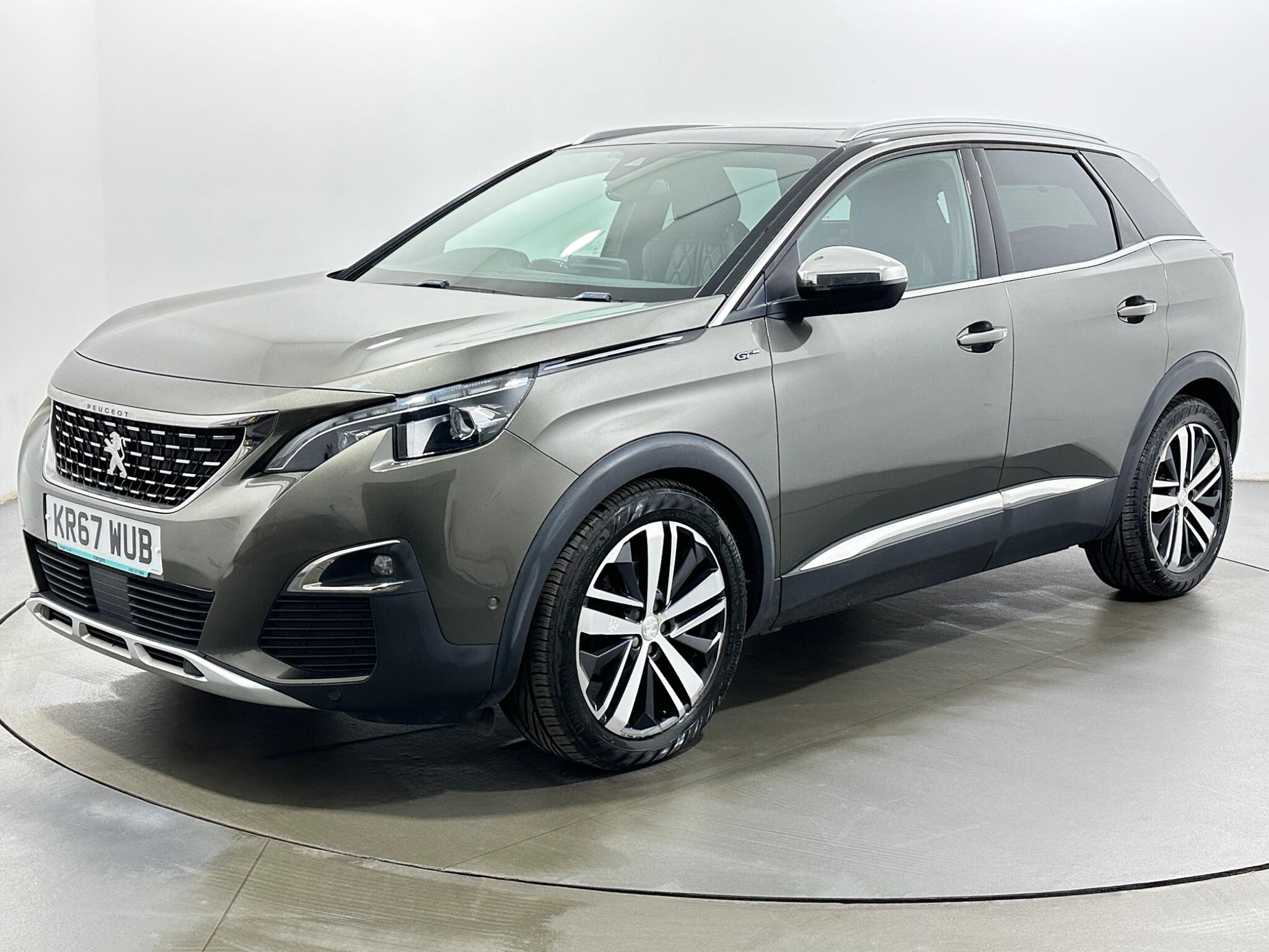 Peugeot 3008 view 4