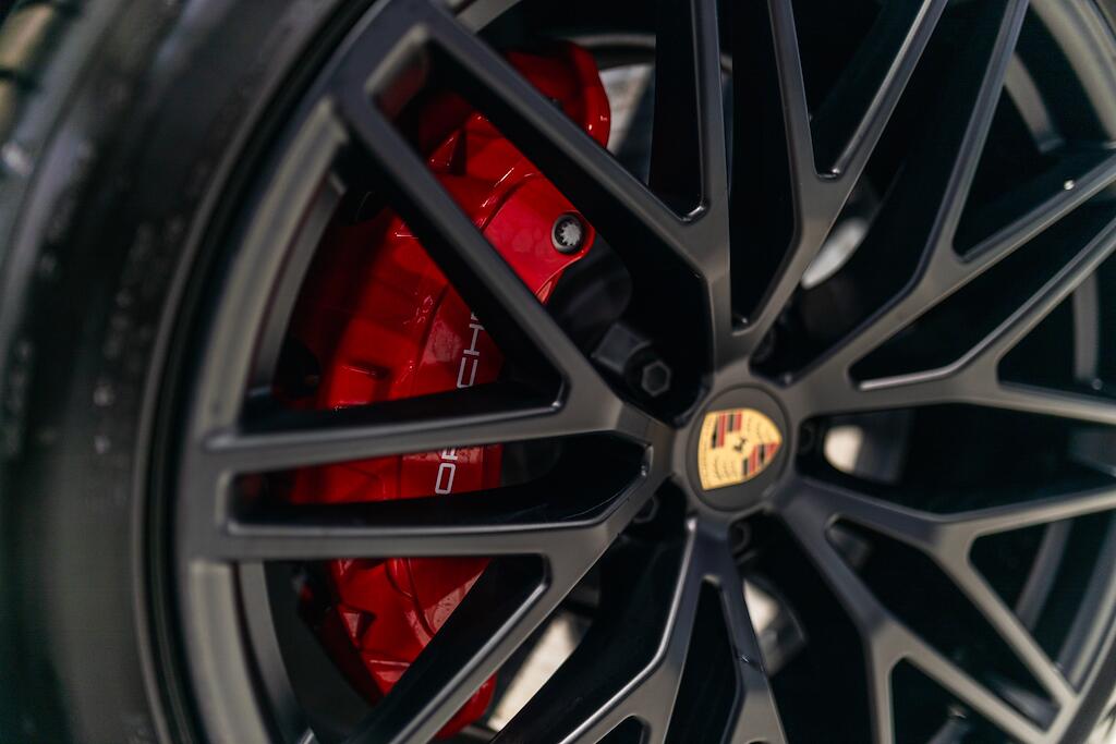 Porsche Macan view 13