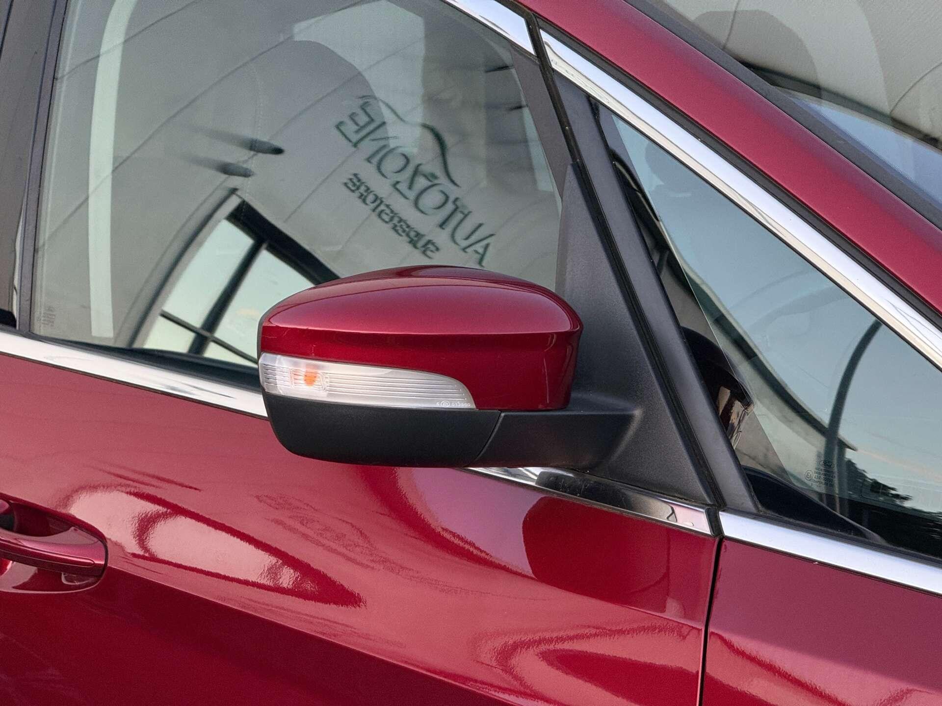 Ford S-Max view 11